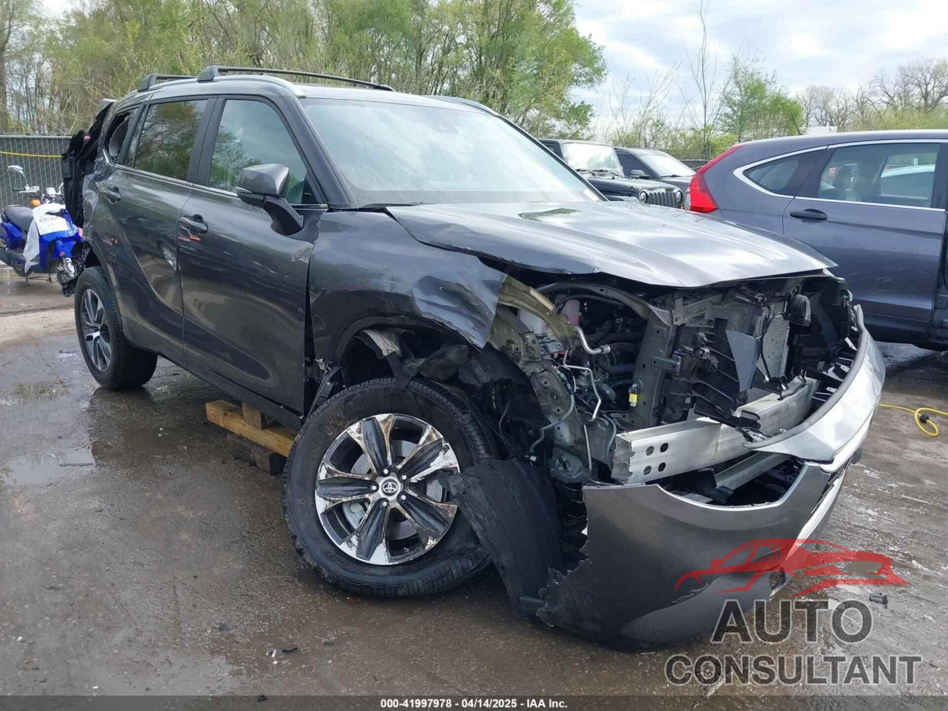 TOYOTA HIGHLANDER 2024 - 5TDKDRBH3RS569231