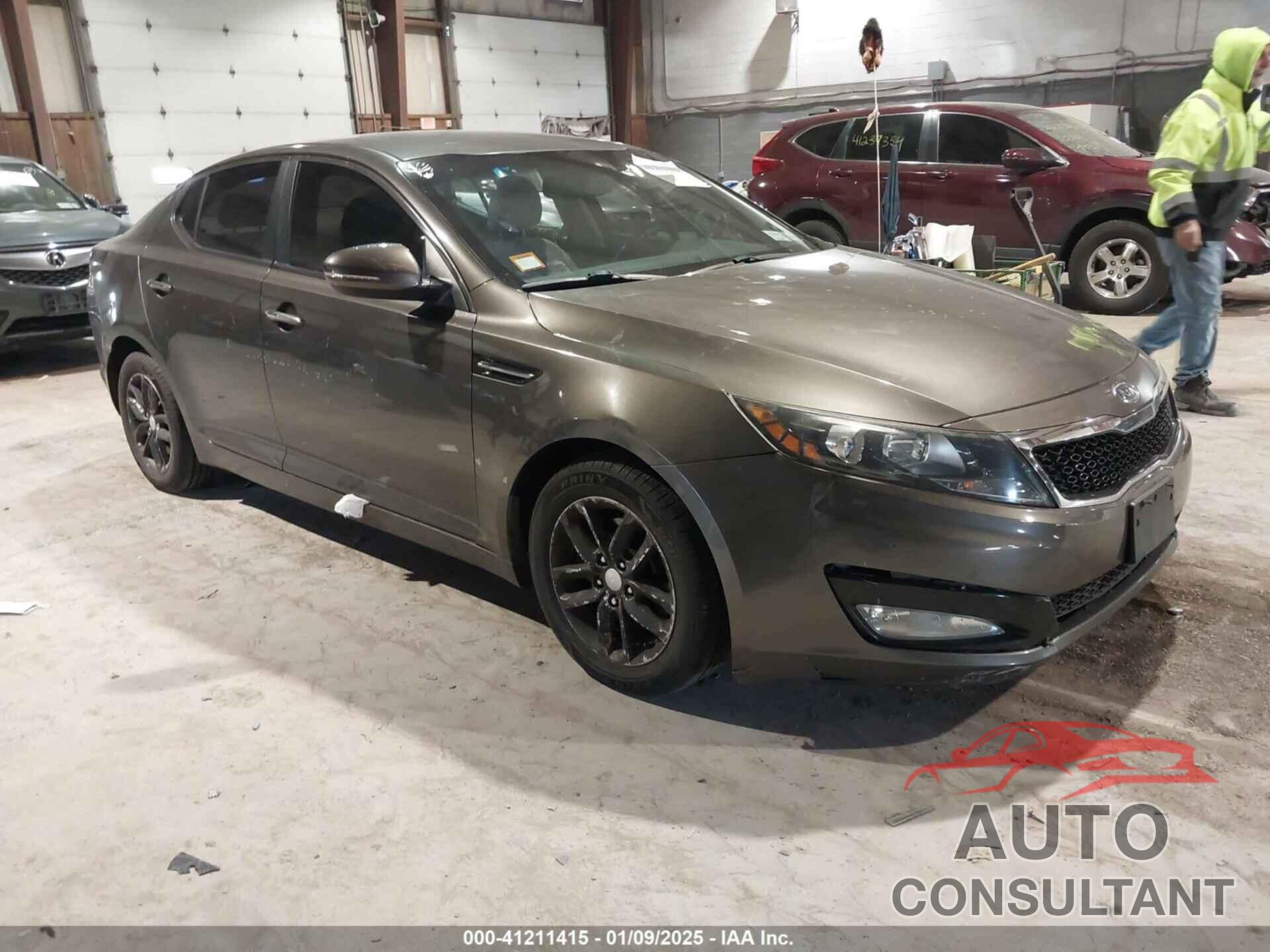 KIA OPTIMA 2012 - 5XXGM4A70CG083910
