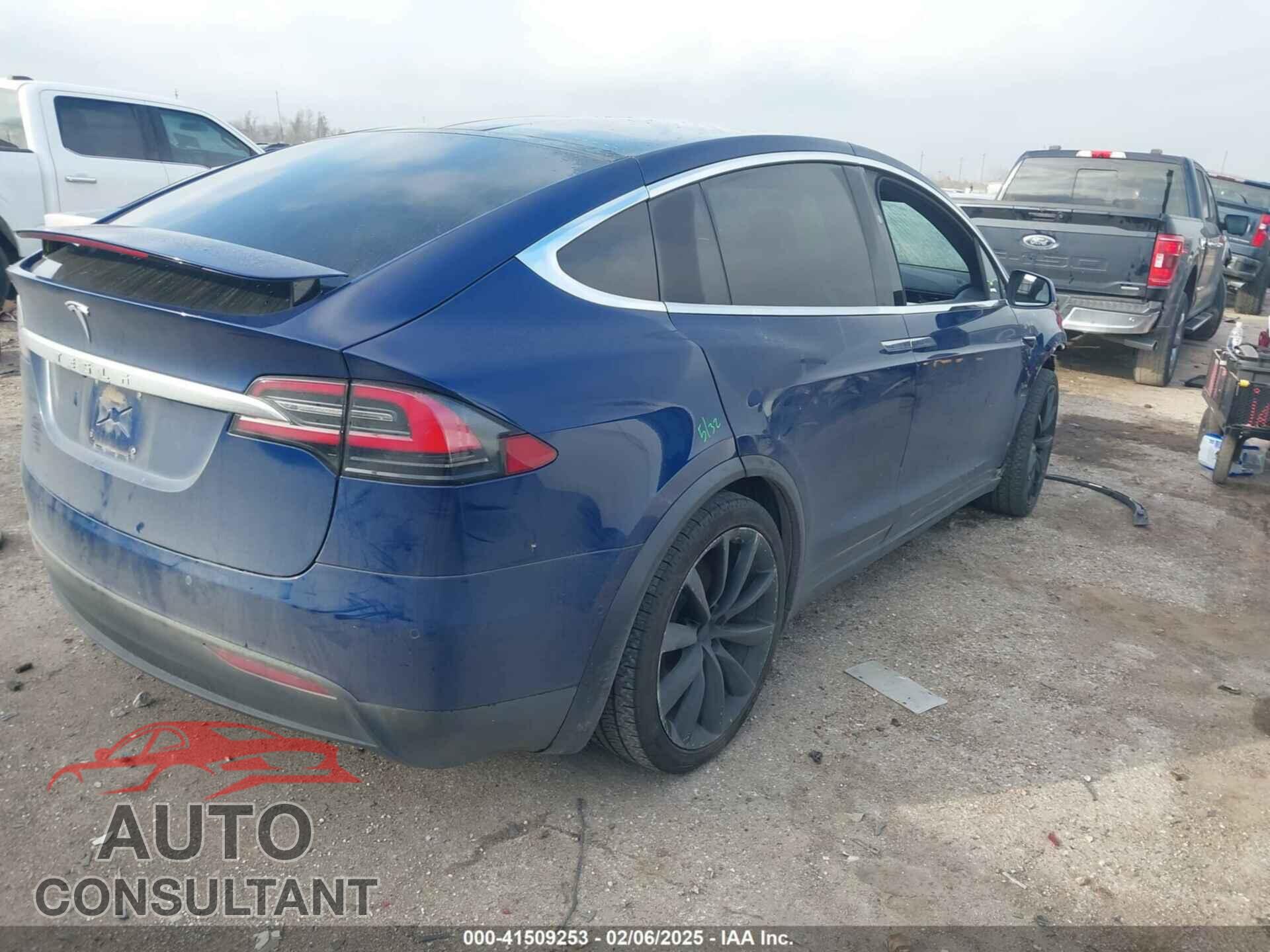 TESLA MODEL X 2019 - 5YJXCBE2XKF159687