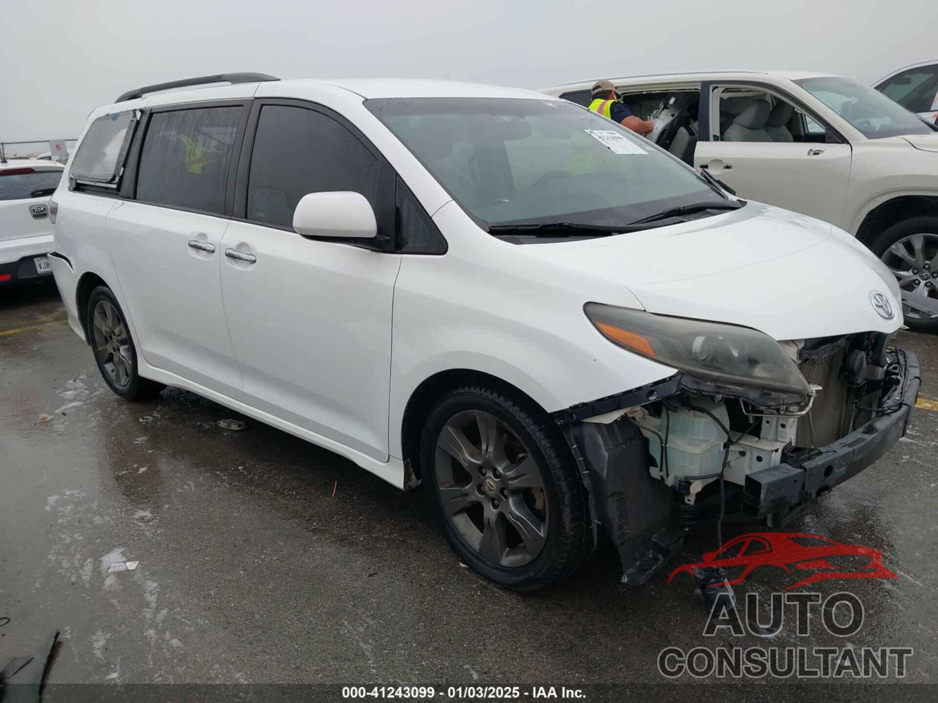 TOYOTA SIENNA 2015 - 5TDXK3DC3FS633127