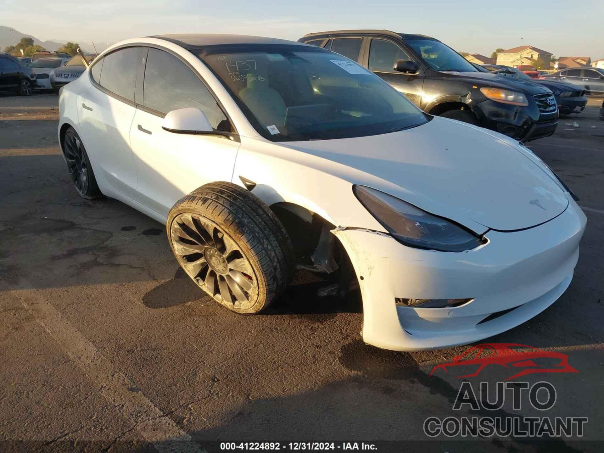 TESLA MODEL 3 2021 - 5YJ3E1EC3MF000881