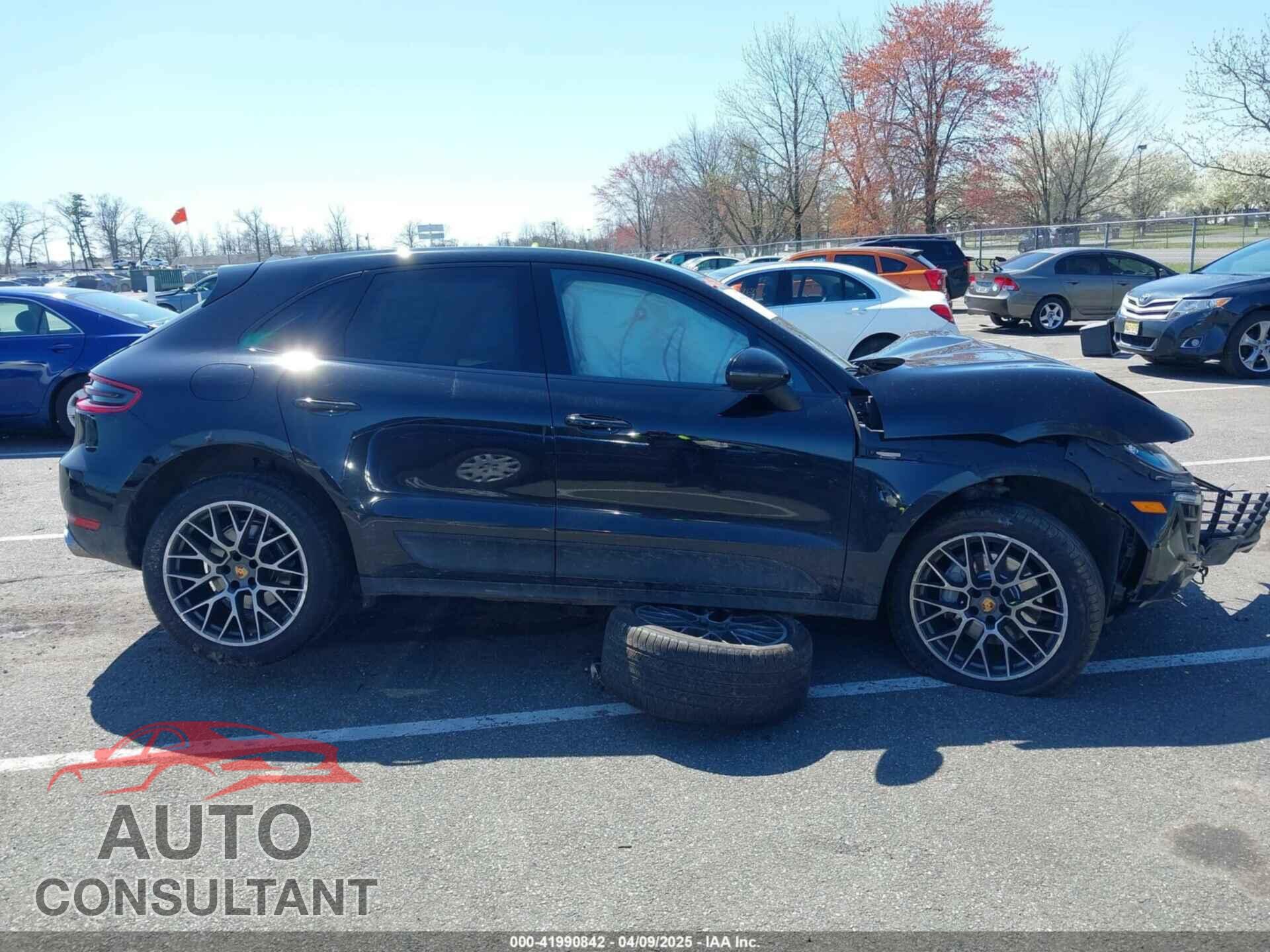 PORSCHE MACAN 2018 - WP1AA2A59JLB13452