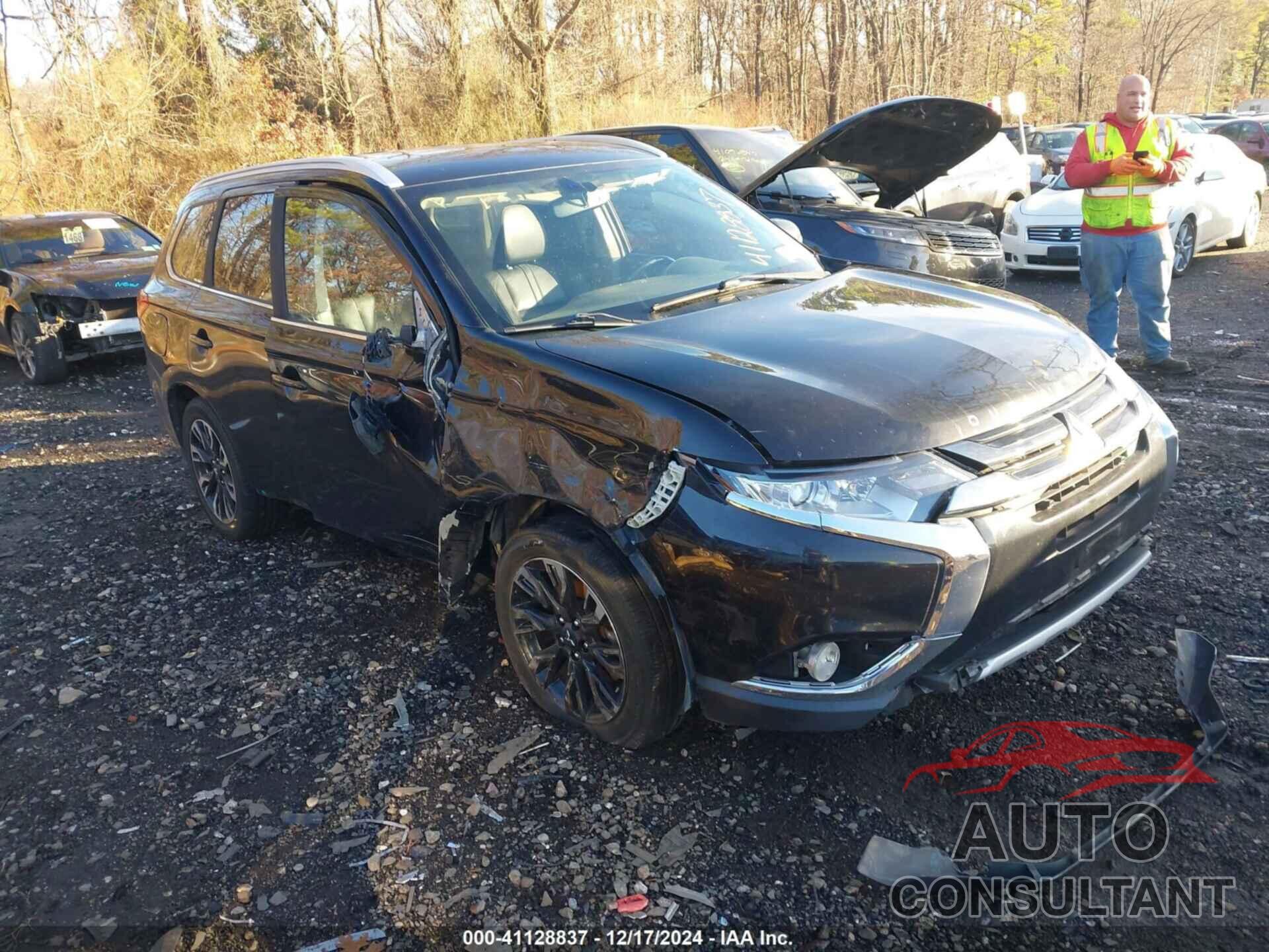 MITSUBISHI OUTLANDER PHEV 2018 - JA4J24A51JZ048792