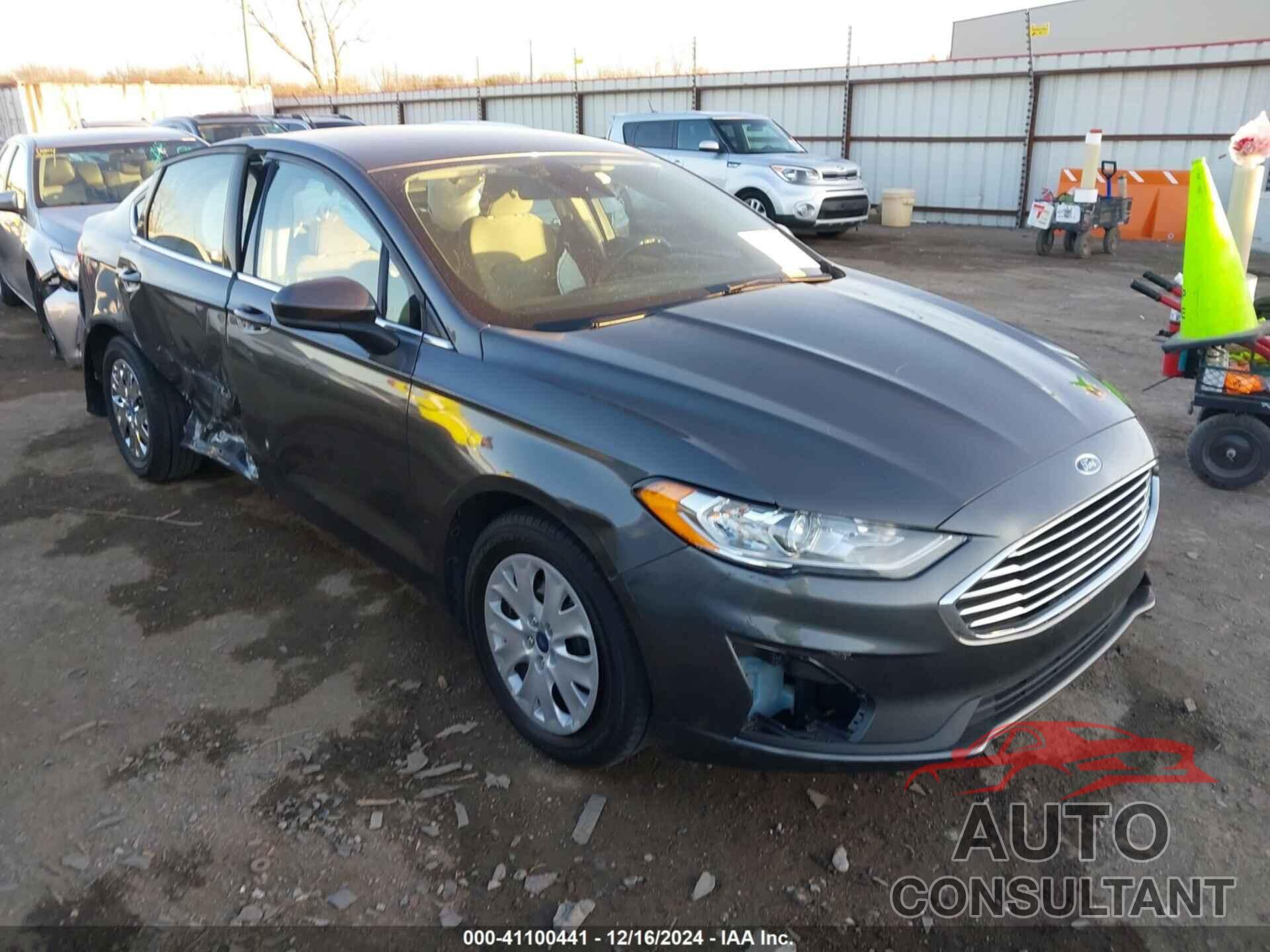 FORD FUSION 2019 - 3FA6P0G70KR198483