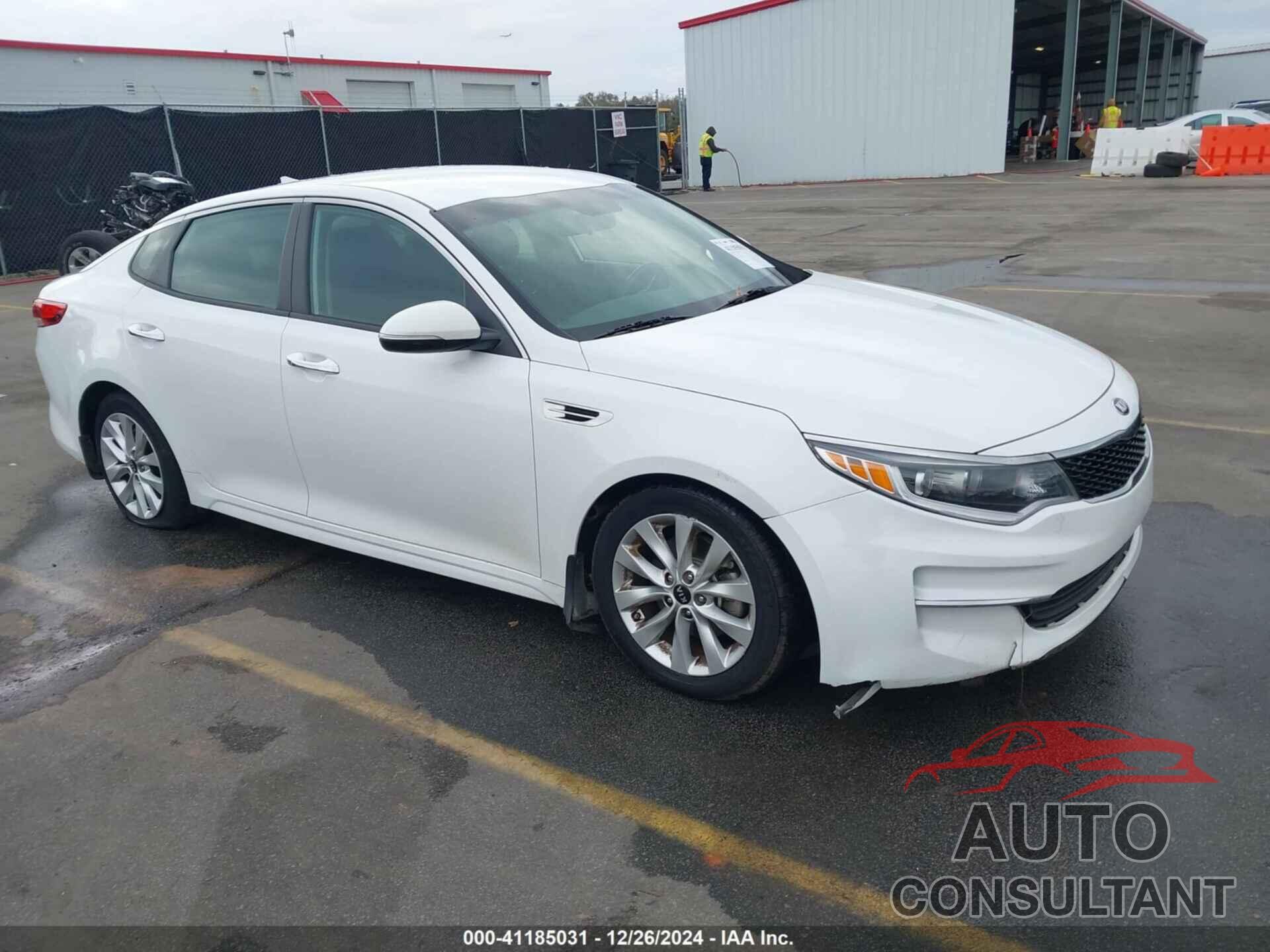 KIA OPTIMA 2018 - 5XXGT4L3XJG257105