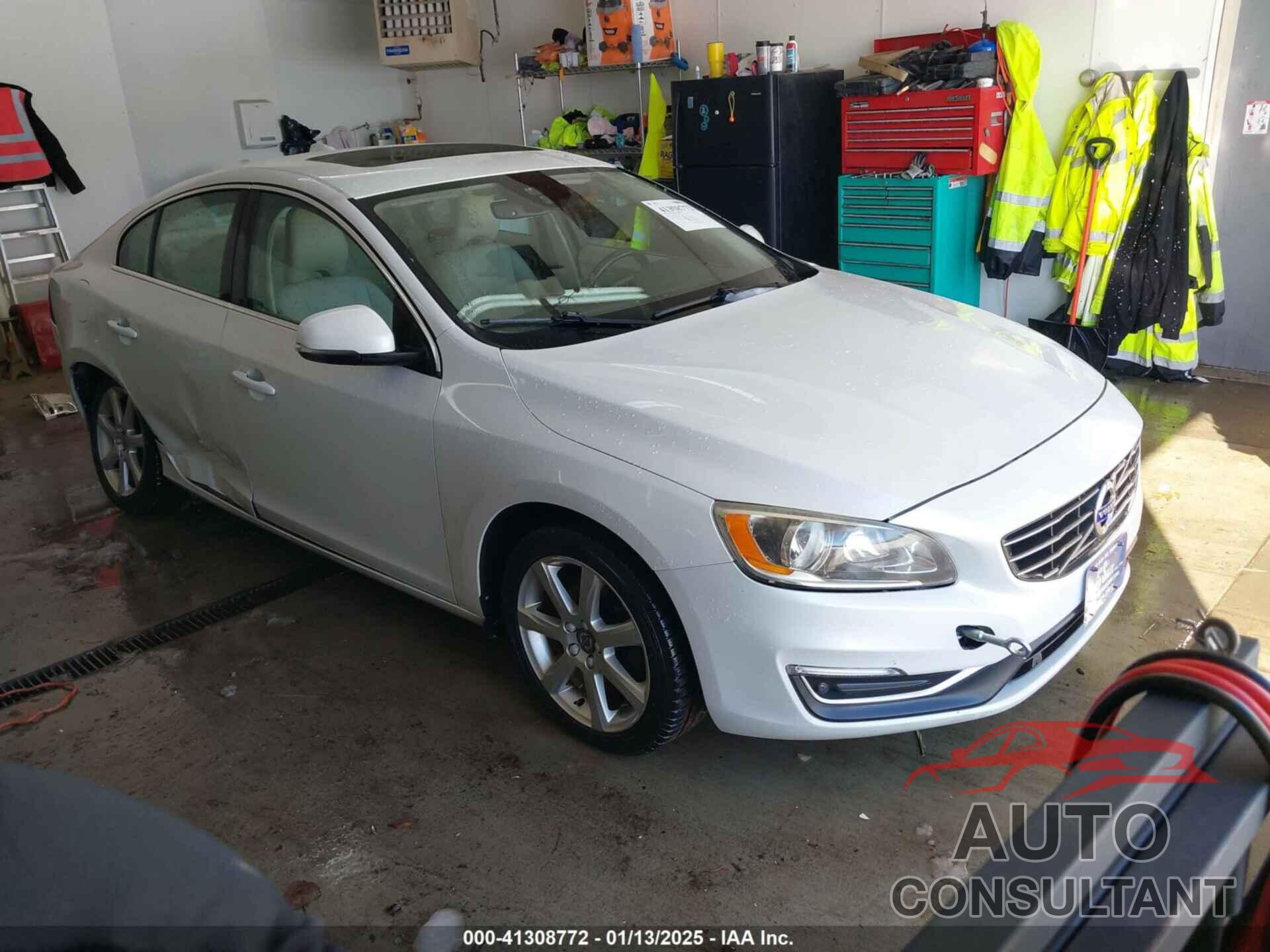 VOLVO S60 2016 - YV126MFKXG2410966