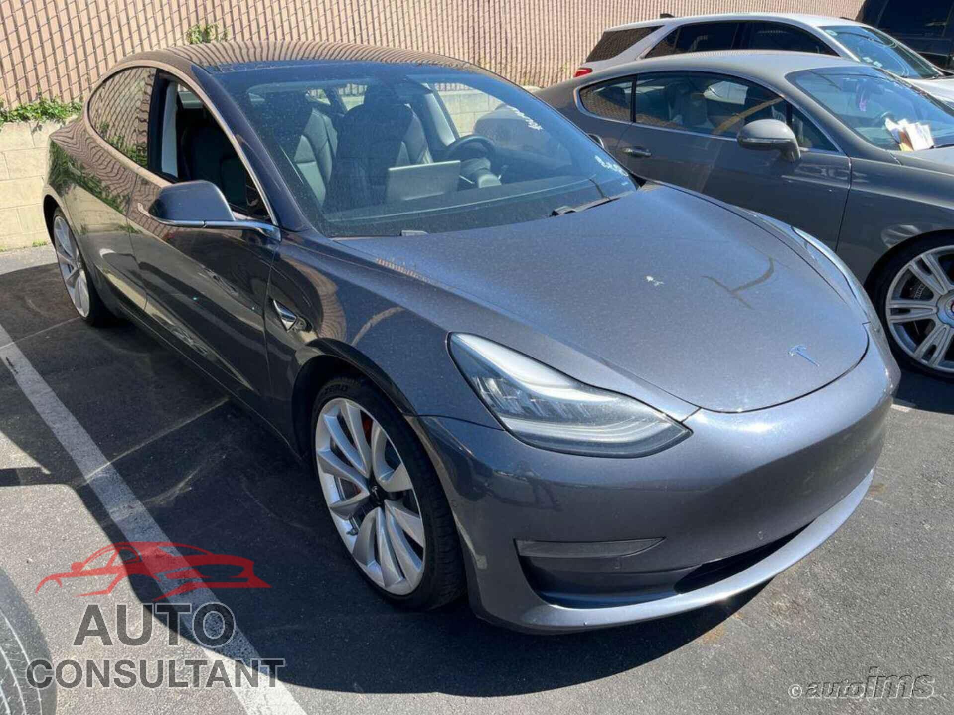 TESLA MODEL 3 2019 - 5YJ3E1EB3KF526805