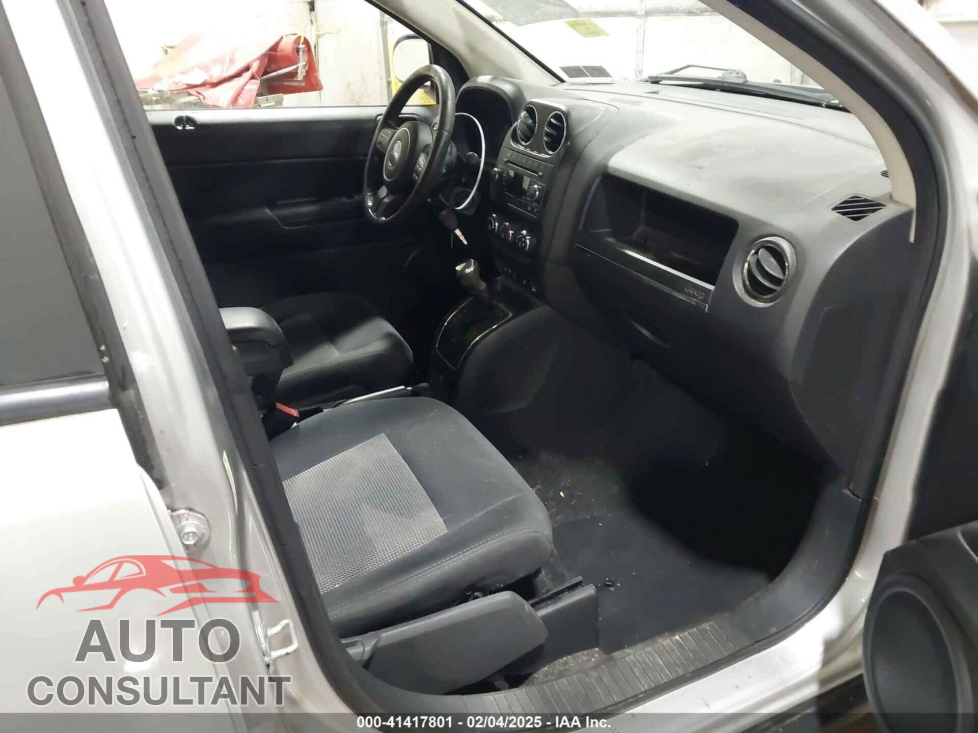 JEEP COMPASS 2011 - 1J4NF1FB8BD210970