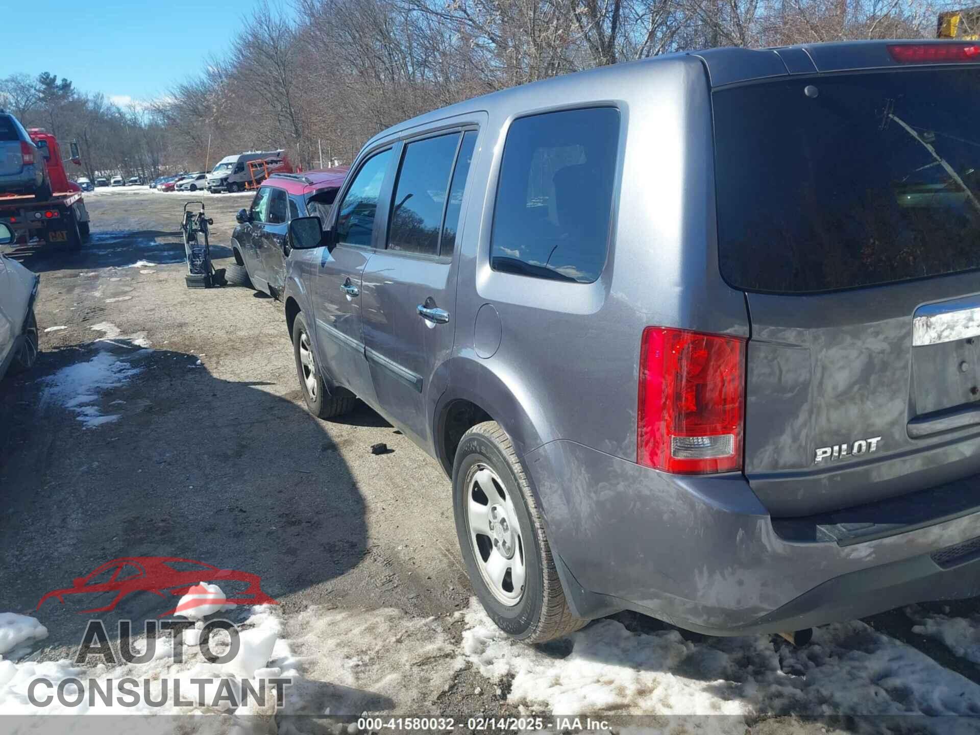 HONDA PILOT 2015 - 5FNYF4H28FB076705