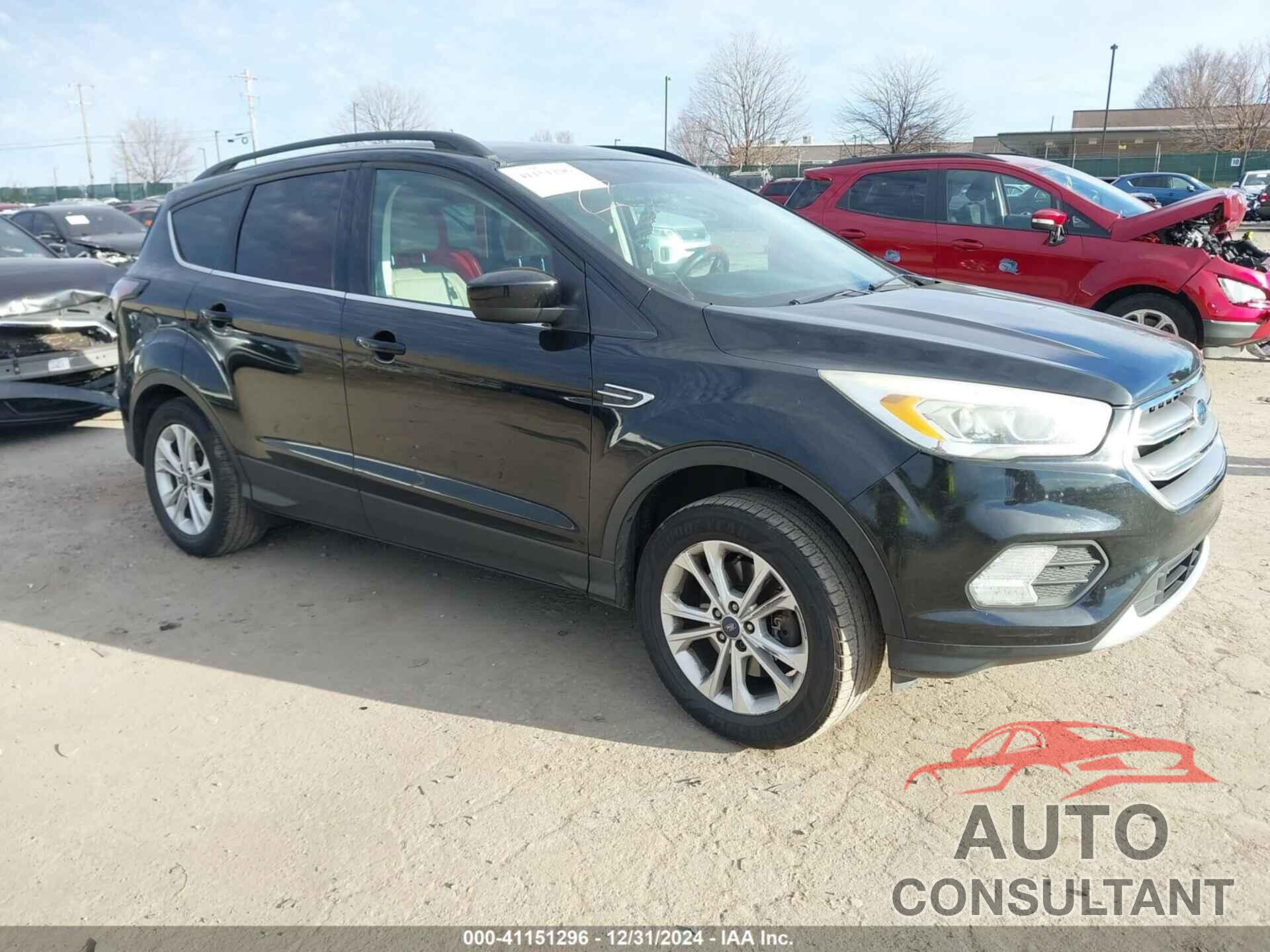 FORD ESCAPE 2017 - 1FMCU0G95HUA25613
