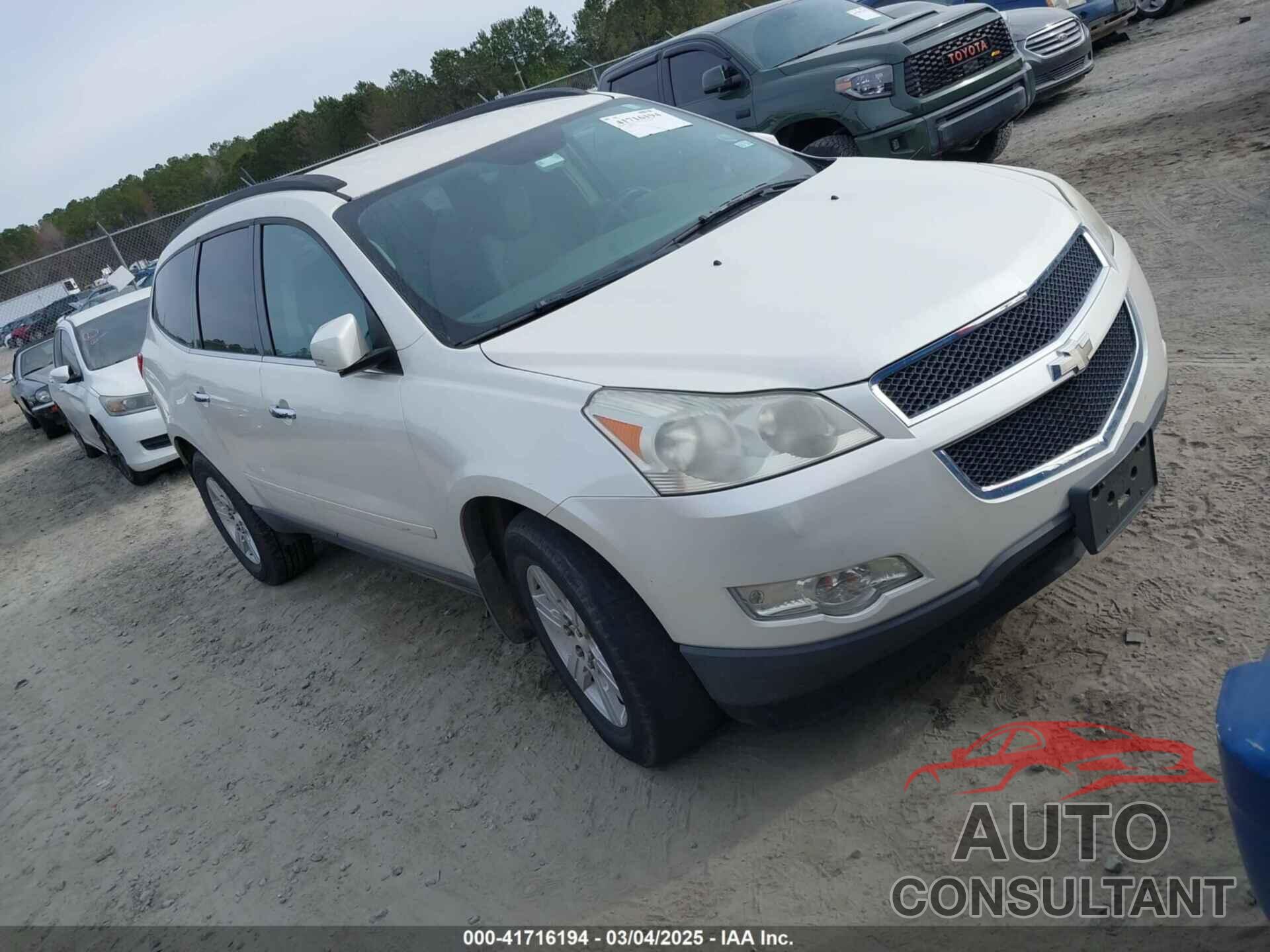 CHEVROLET TRAVERSE 2011 - 1GNKRGED7BJ271774