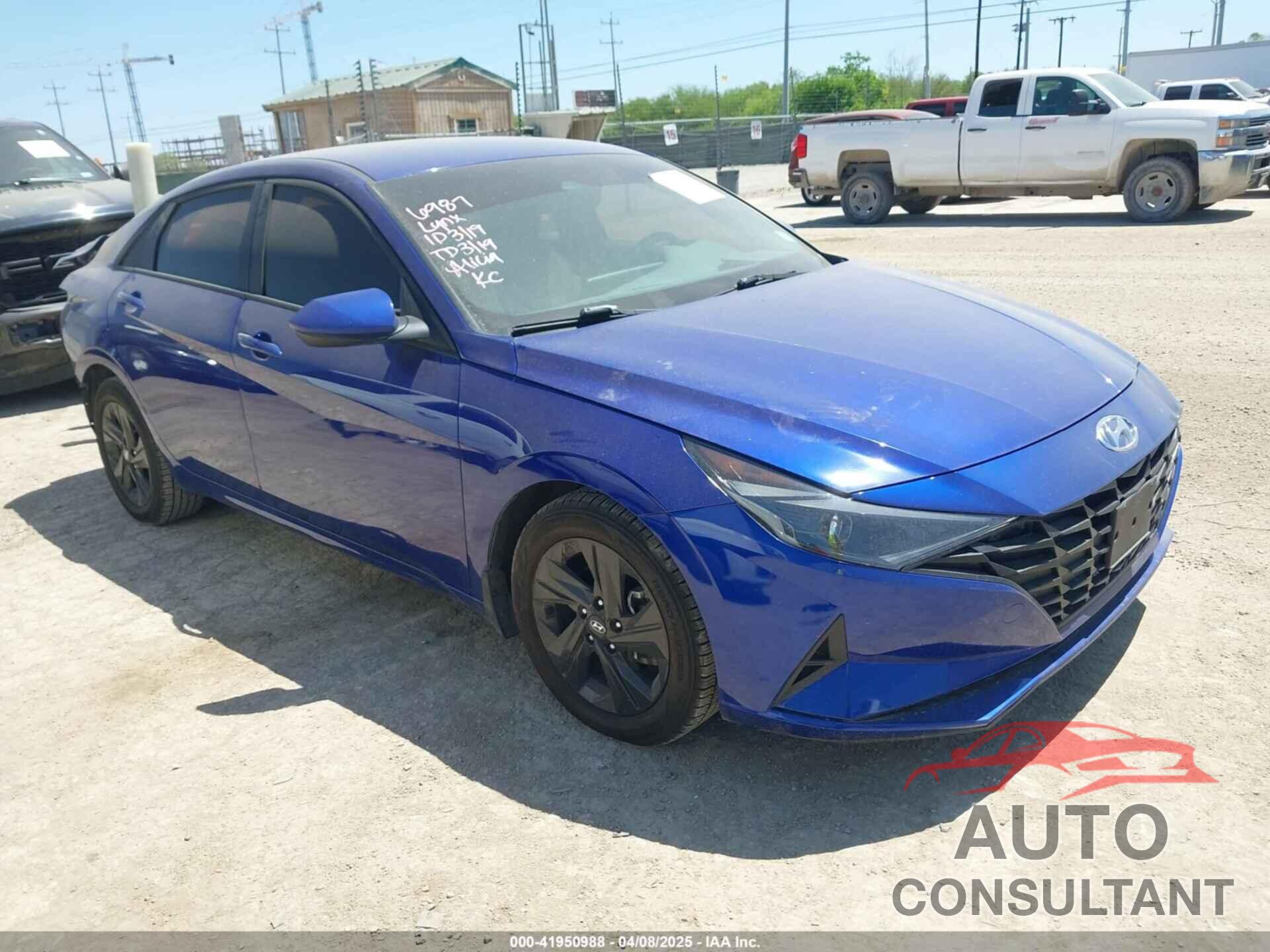 HYUNDAI ELANTRA 2022 - KMHLM4AG4NU308921