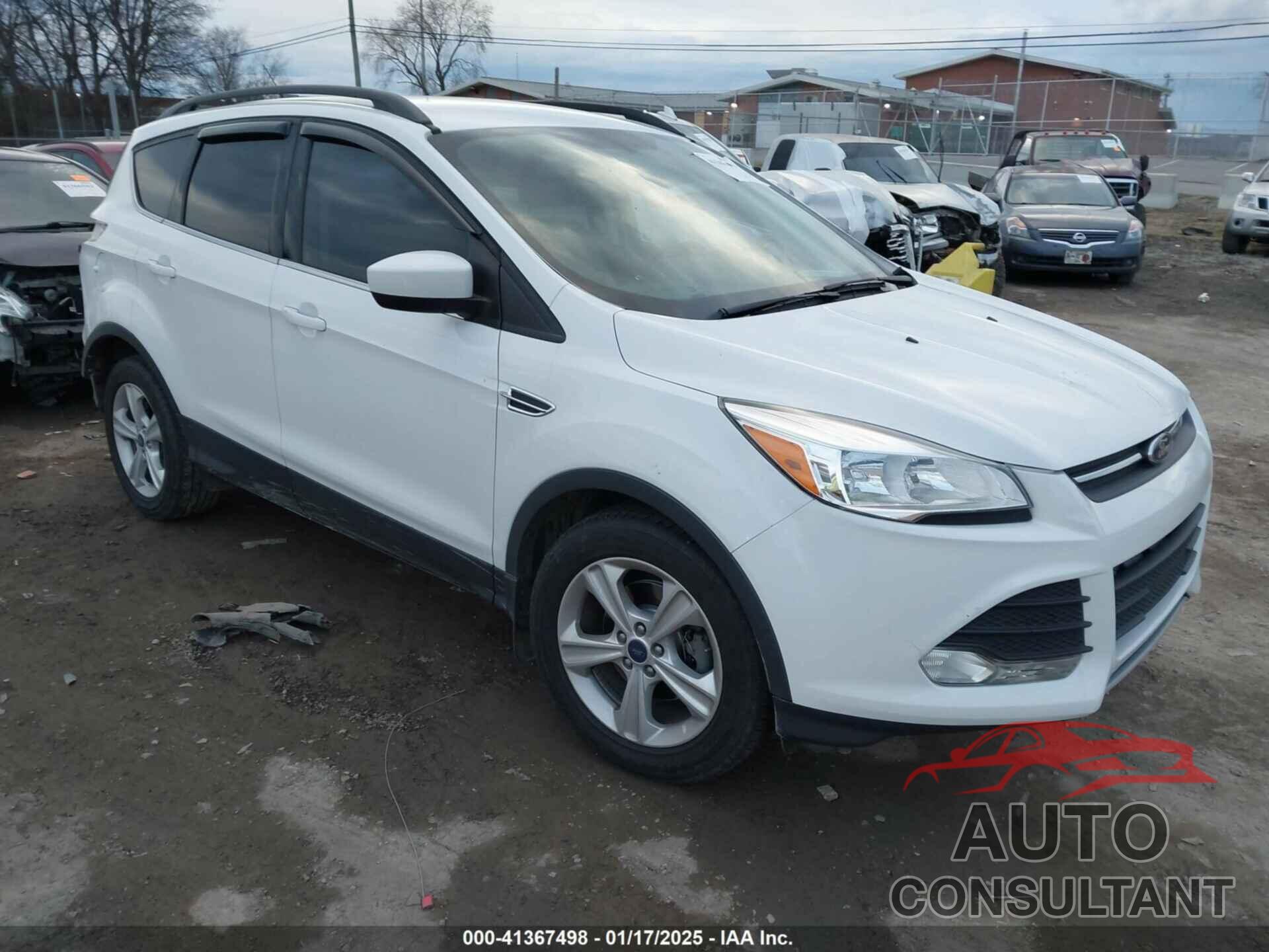 FORD ESCAPE 2015 - 1FMCU0GX5FUB24749