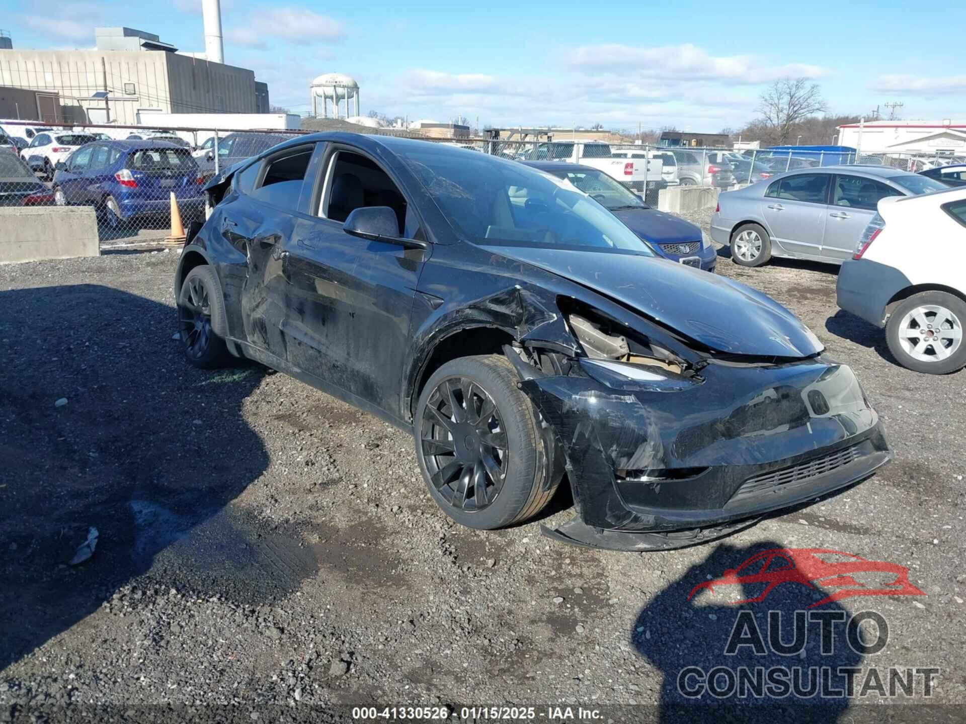 TESLA MODEL Y 2025 - 7SAYGDED7SF229722