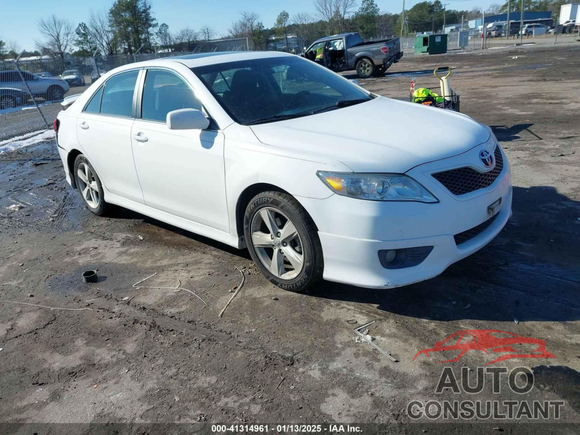 TOYOTA CAMRY 2011 - 4T1BF3EK4BU741052