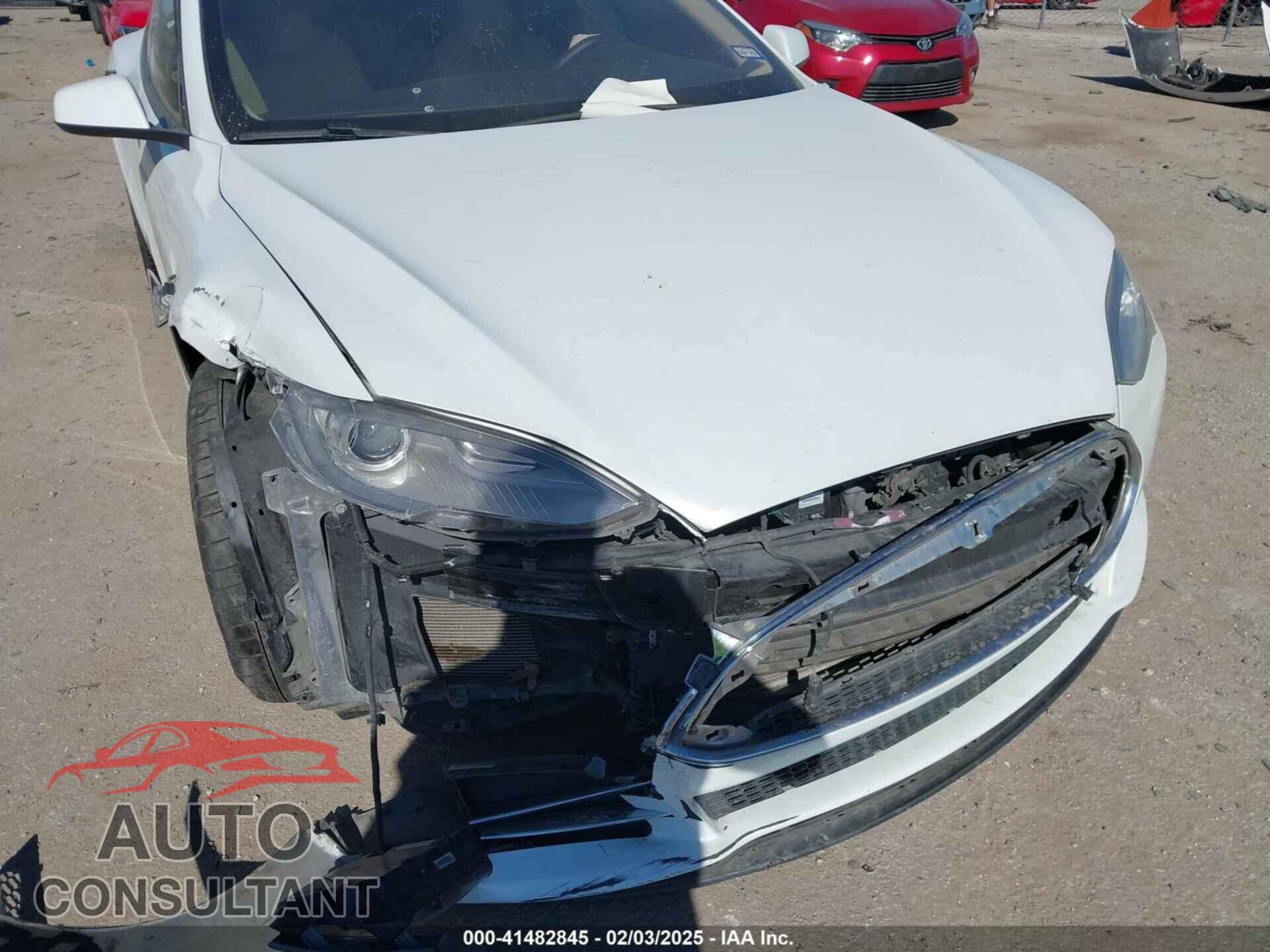 TESLA MODEL S 2013 - 5YJSA1DP4DFP17057