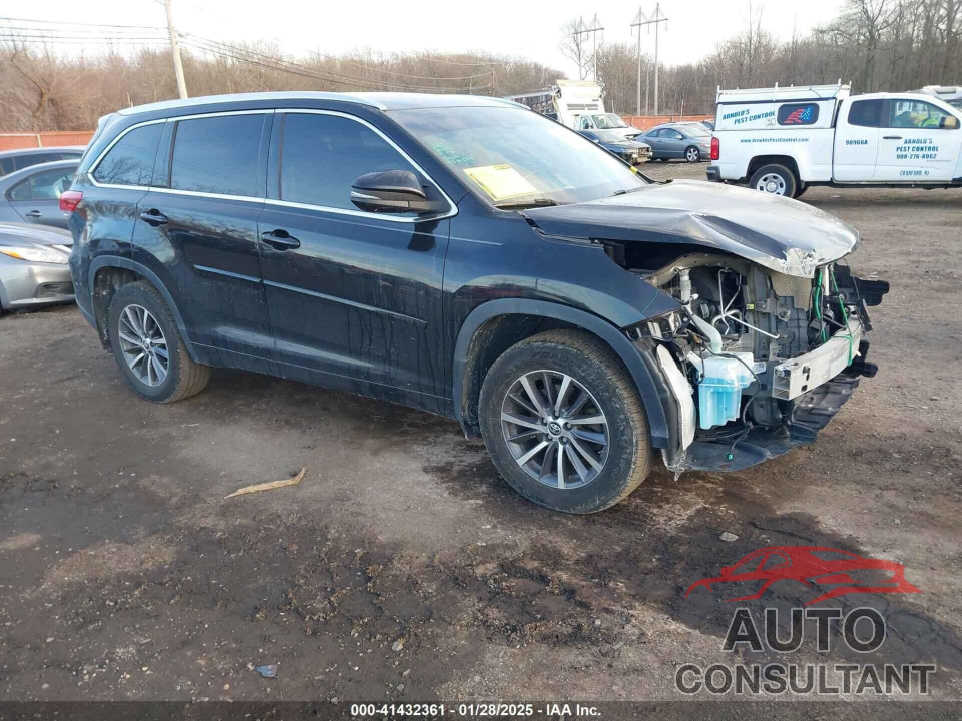 TOYOTA HIGHLANDER 2018 - 5TDJZRFH3JS860470