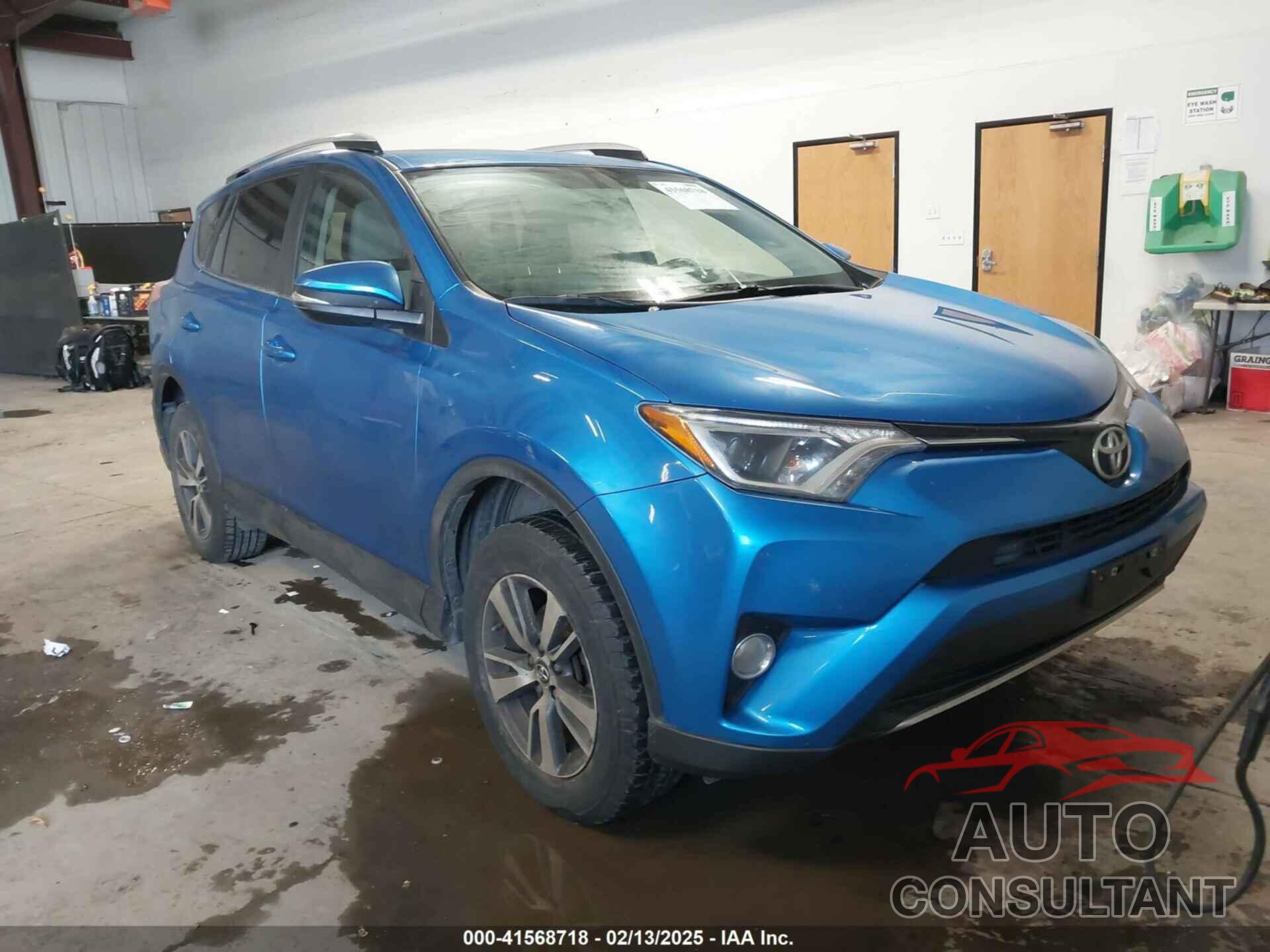 TOYOTA RAV4 2016 - JTMRFREV9GJ100715