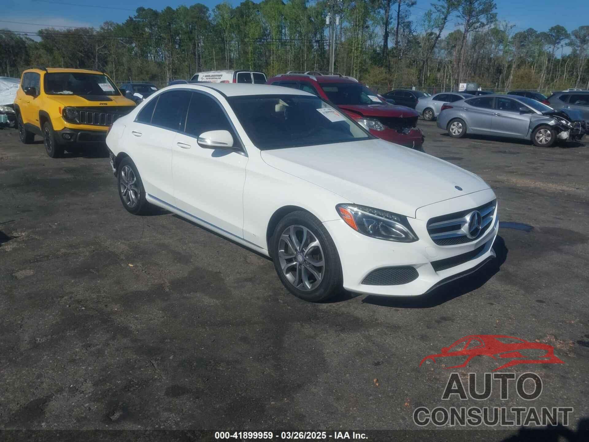 MERCEDES-BENZ C 300 2015 - 55SWF4KB6FU020602