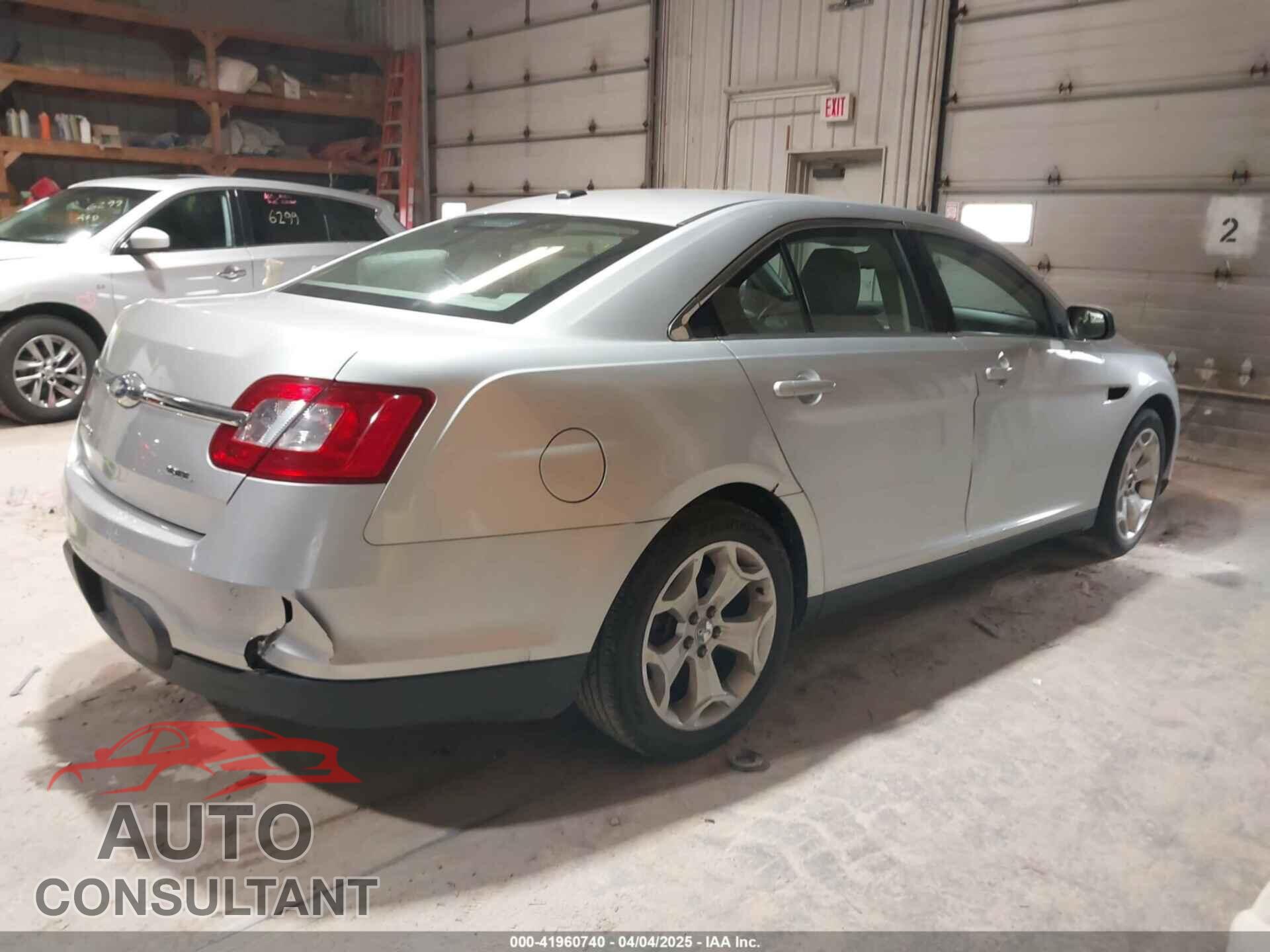 FORD TAURUS 2011 - 1FAHP2EW5BG118276