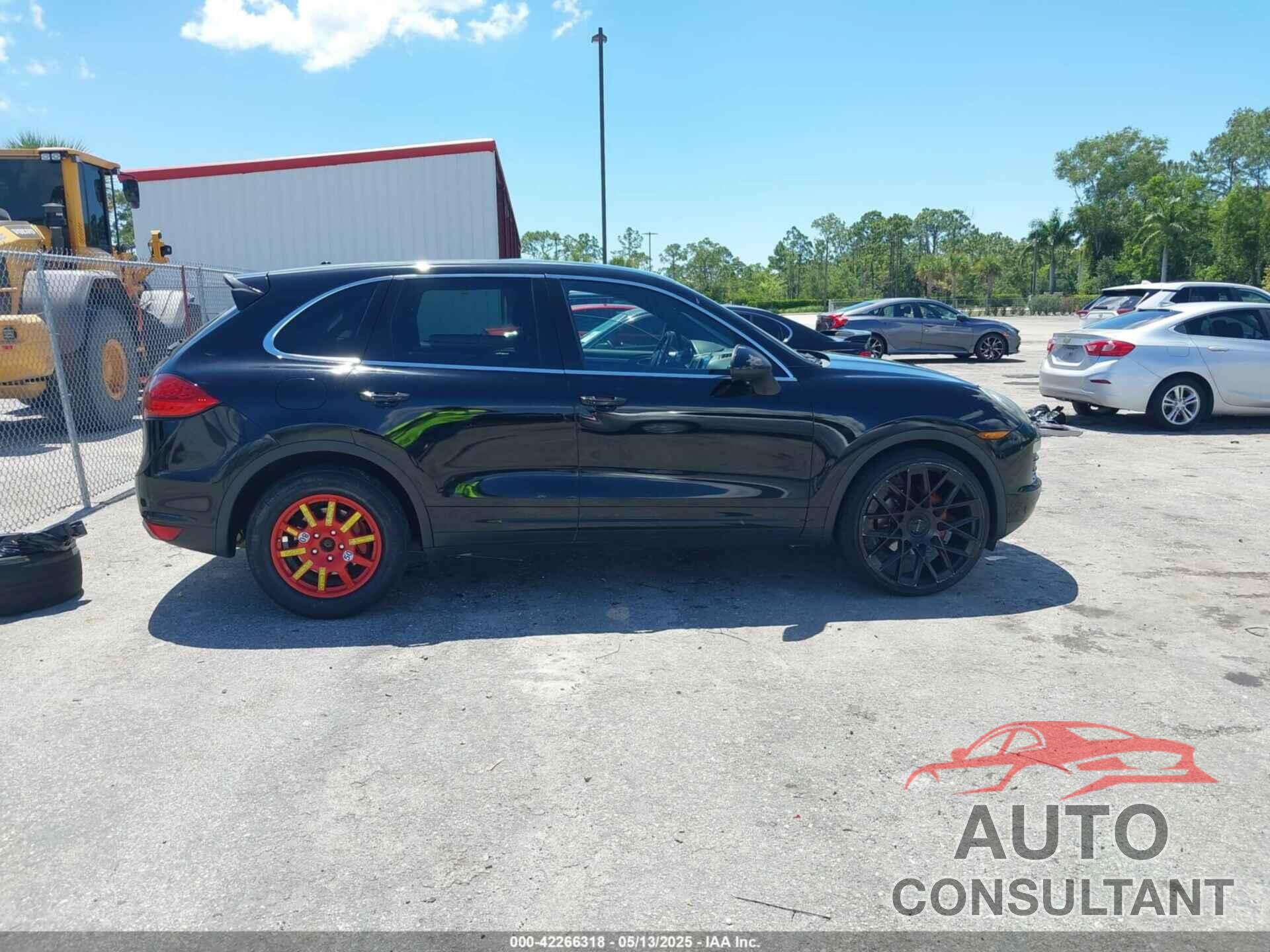 PORSCHE CAYENNE 2012 - WP1AA2A21CLA02418