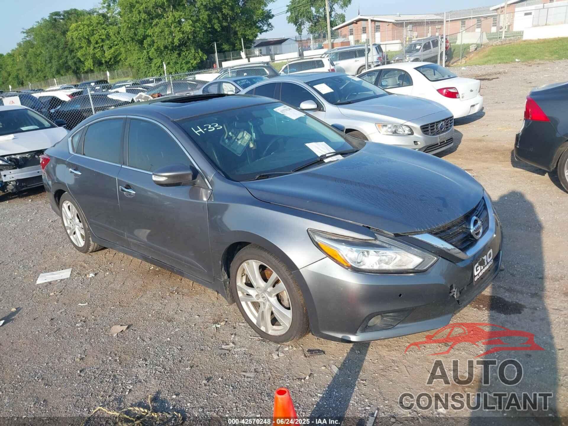 NISSAN ALTIMA 2017 - 1N4BL3AP3HC256758