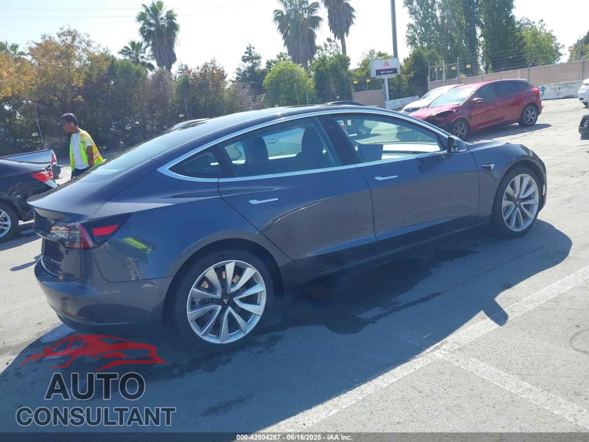 TESLA MODEL 3 2020 - 5YJ3E1EB5LF733696