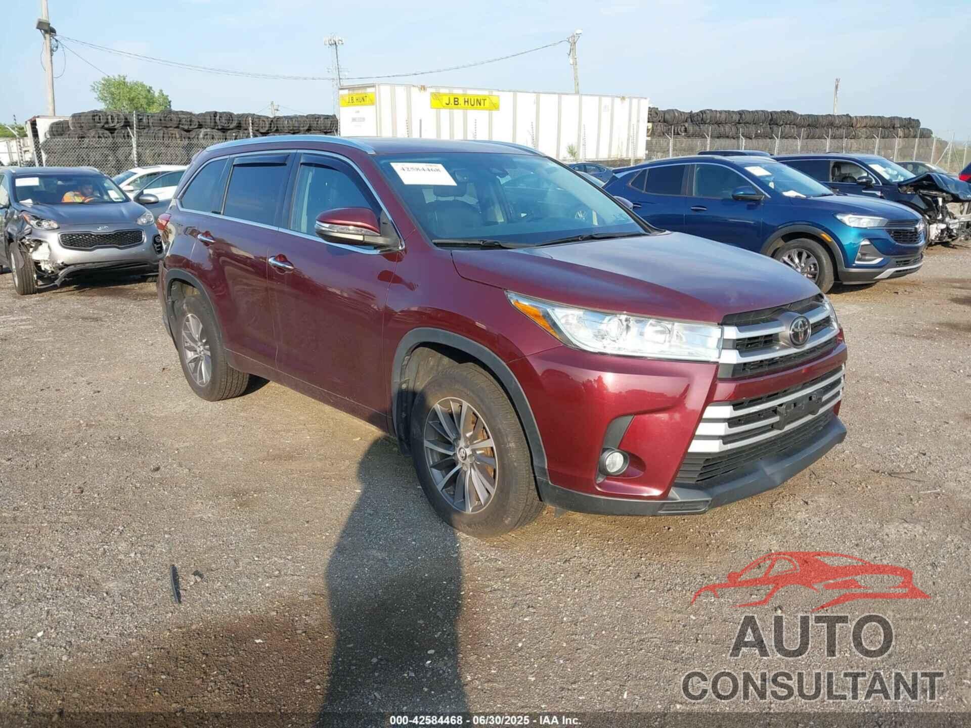 TOYOTA HIGHLANDER 2018 - 5TDJZRFH4JS816767