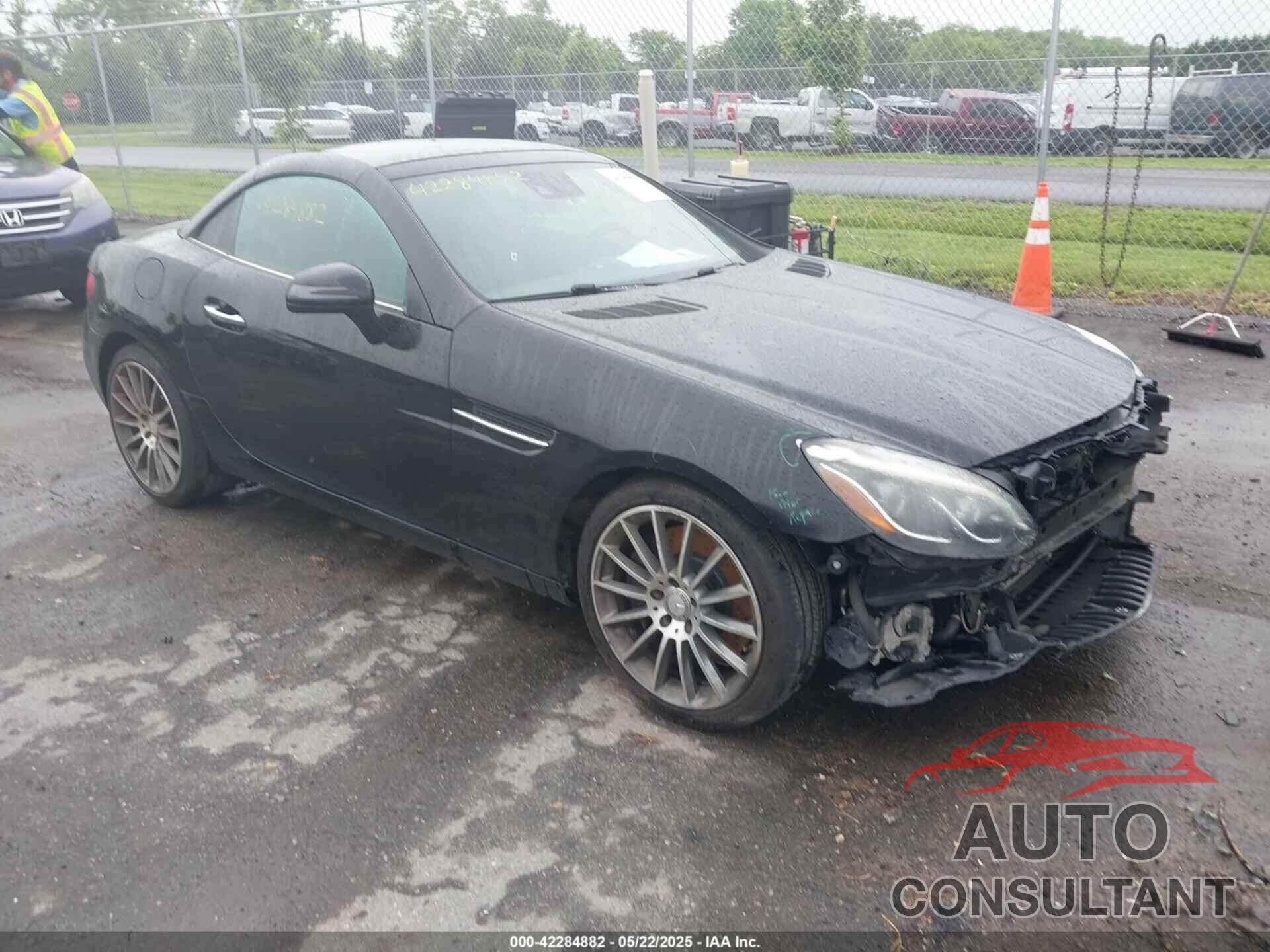 MERCEDES-BENZ SLC 300 2017 - WDDPK3JA4HF128001