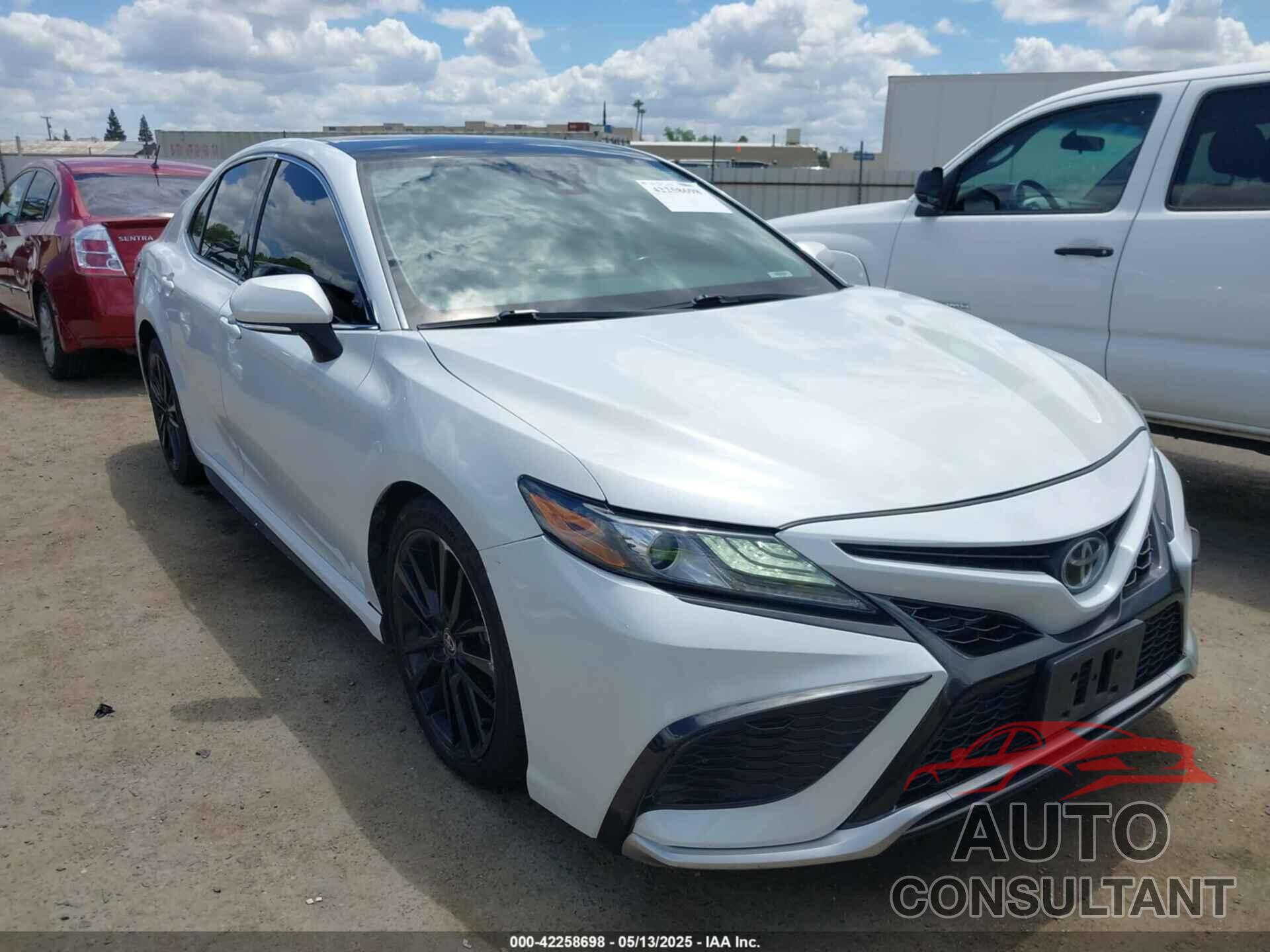 TOYOTA CAMRY 2021 - 4T1K61AK3MU584563