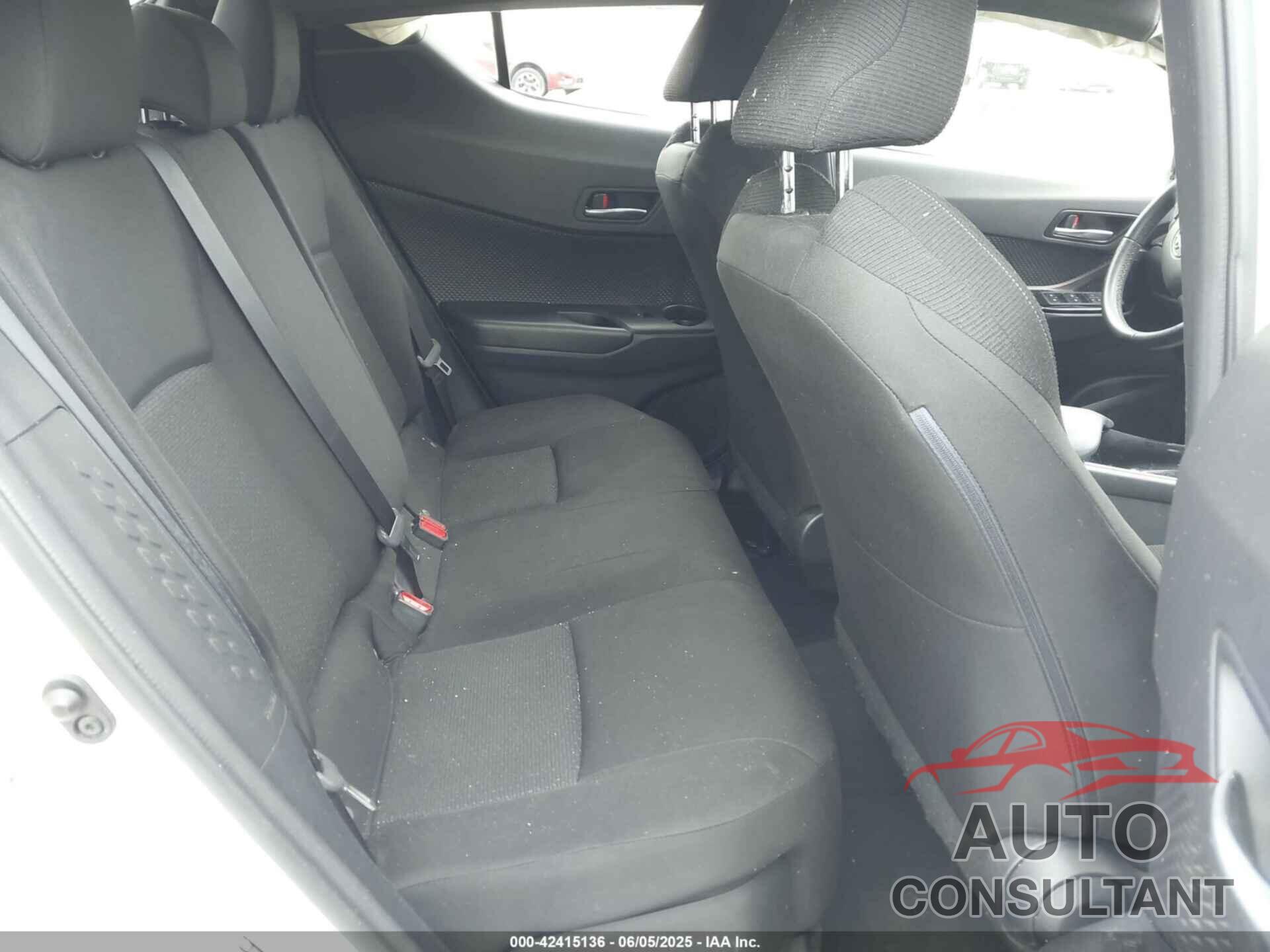 TOYOTA C-HR 2019 - JTNKHMBX8K1059373