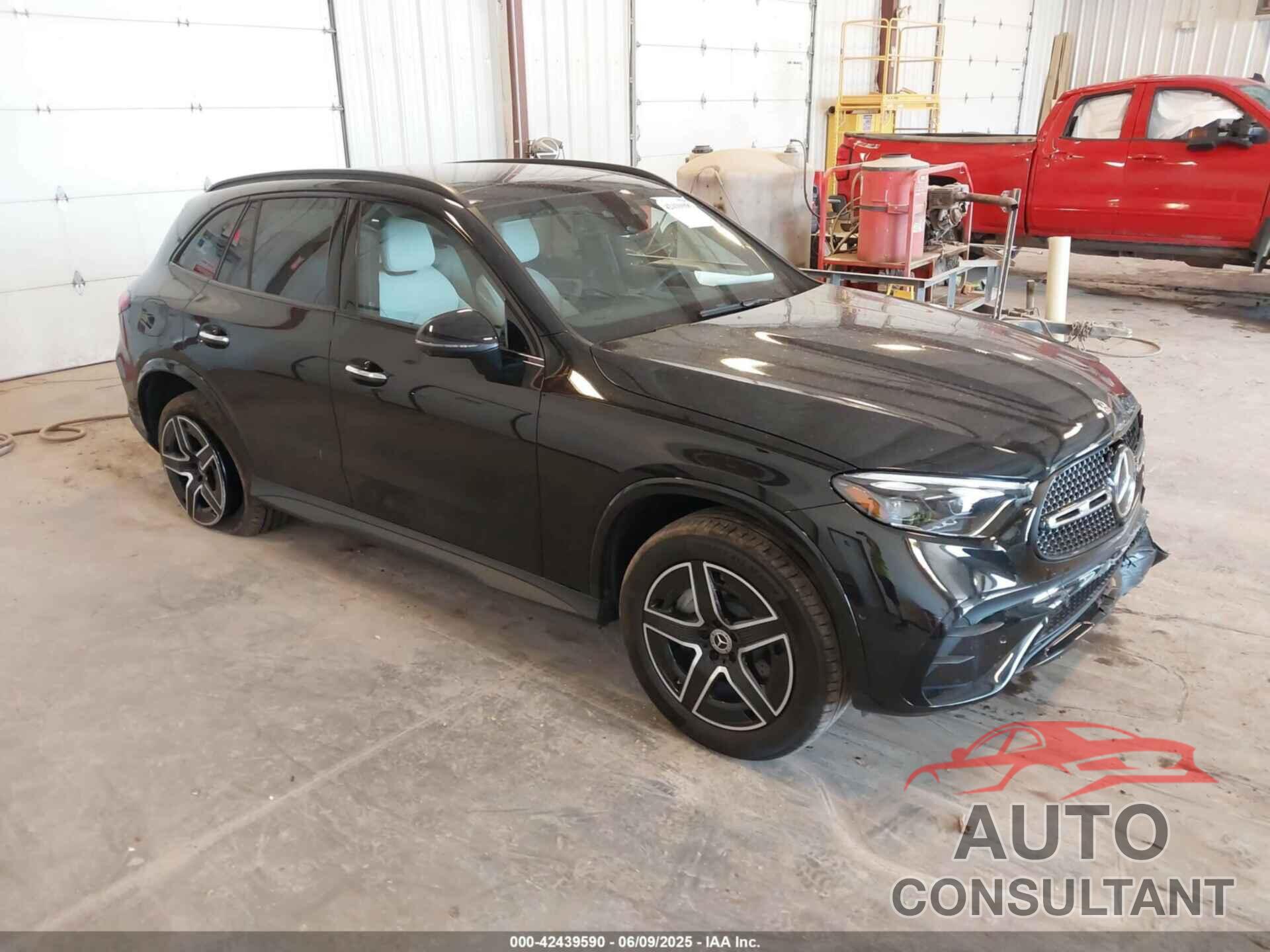 MERCEDES-BENZ GLC 300 2024 - W1NKM4HB7RF207837