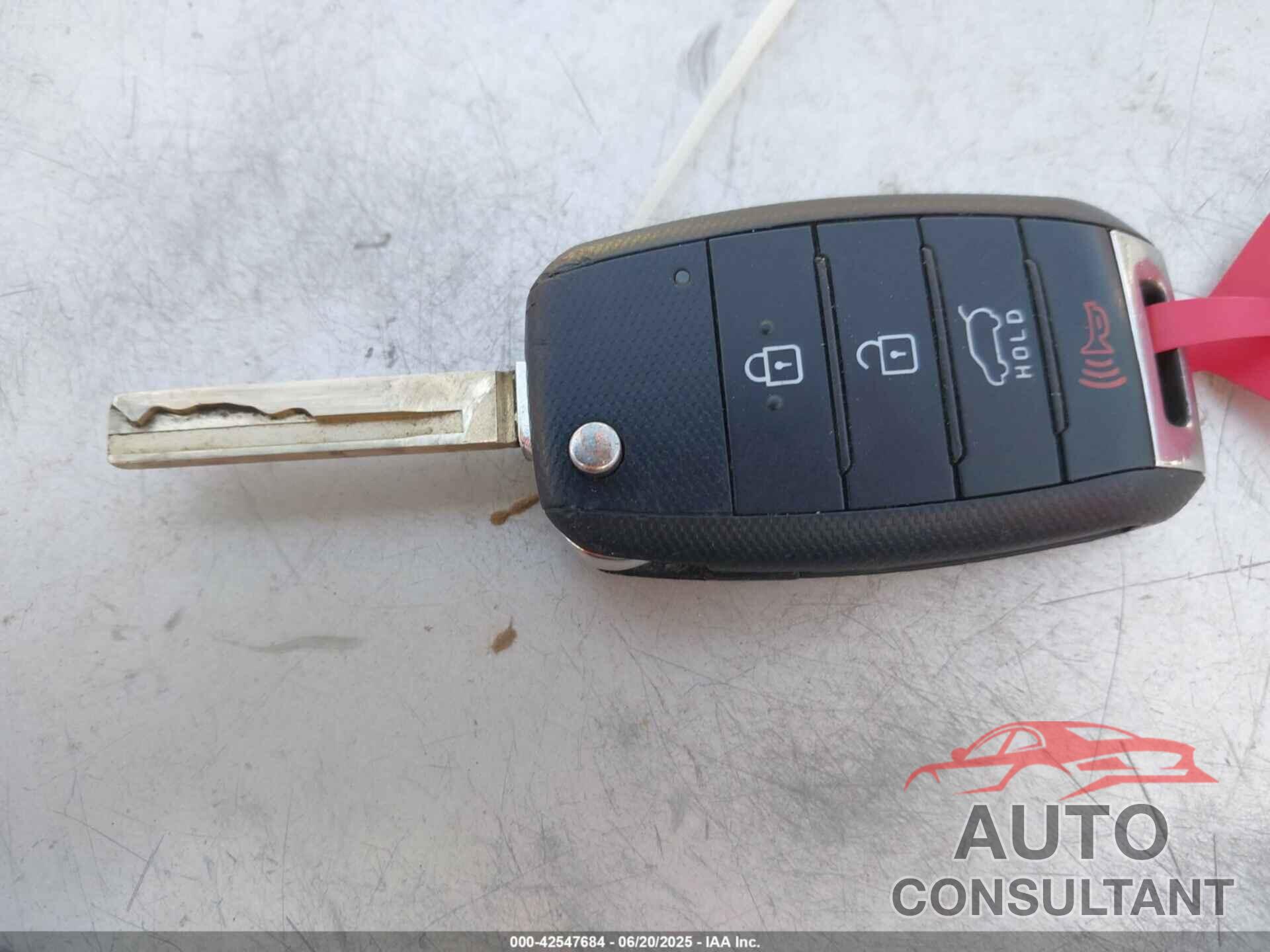 KIA SORENTO 2017 - 5XYPG4A35HG257235