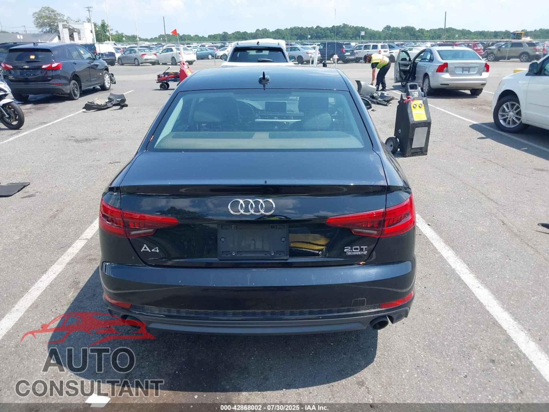 AUDI A4 2017 - WAUDNAF40HN051271