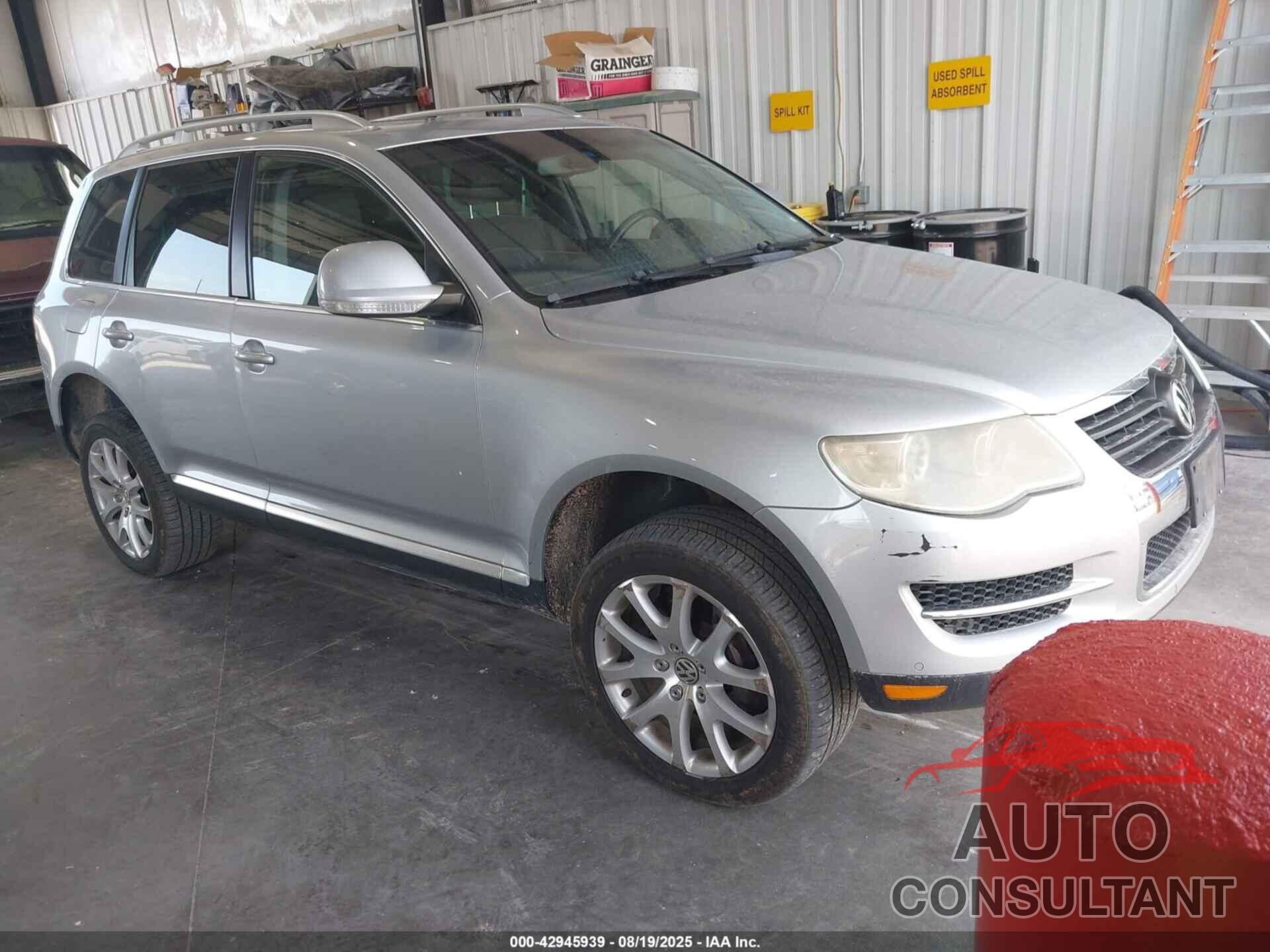 VOLKSWAGEN TOUAREG 2010 - WVGBF7A93AD002845