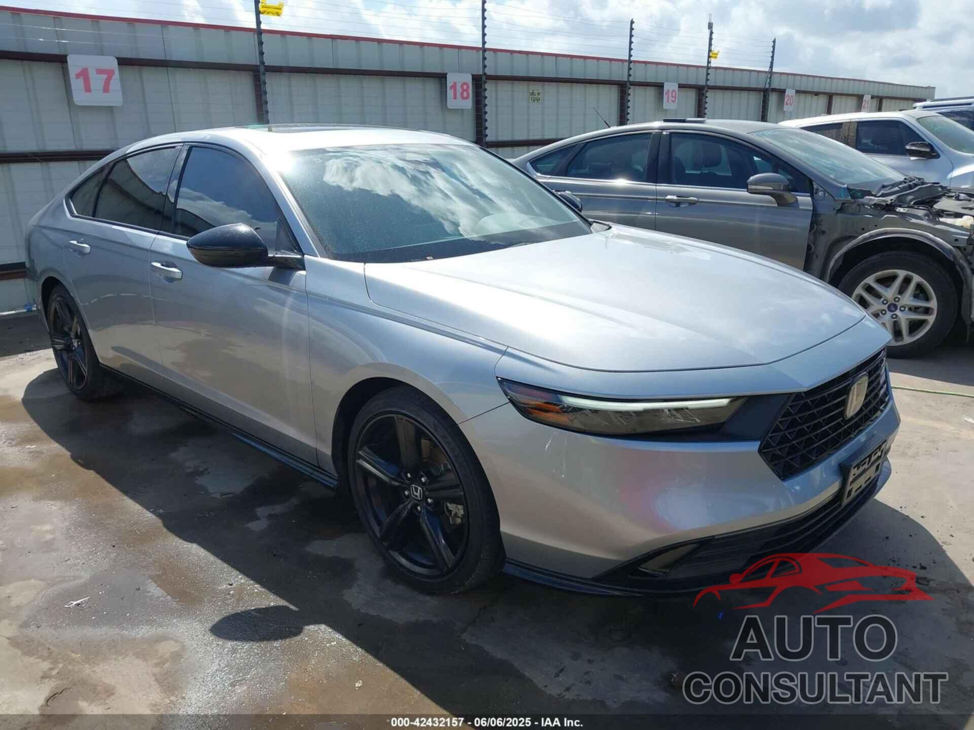 HONDA ACCORD 2023 - 1HGCY2F79PA017276