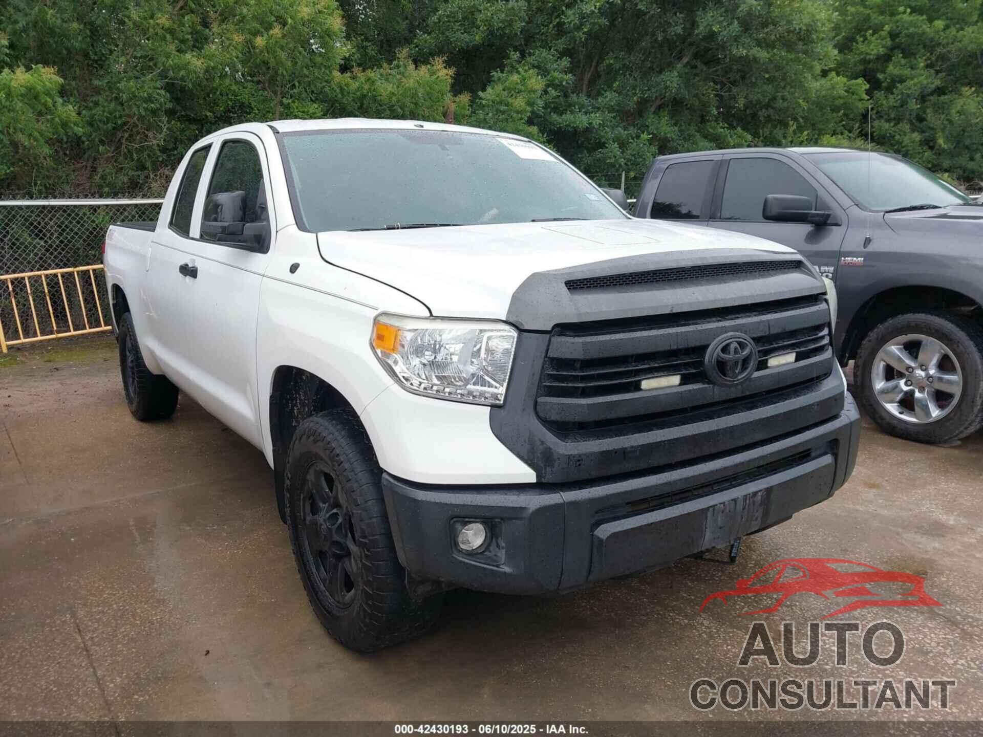 TOYOTA TUNDRA 2014 - 5TFUM5F15EX056338