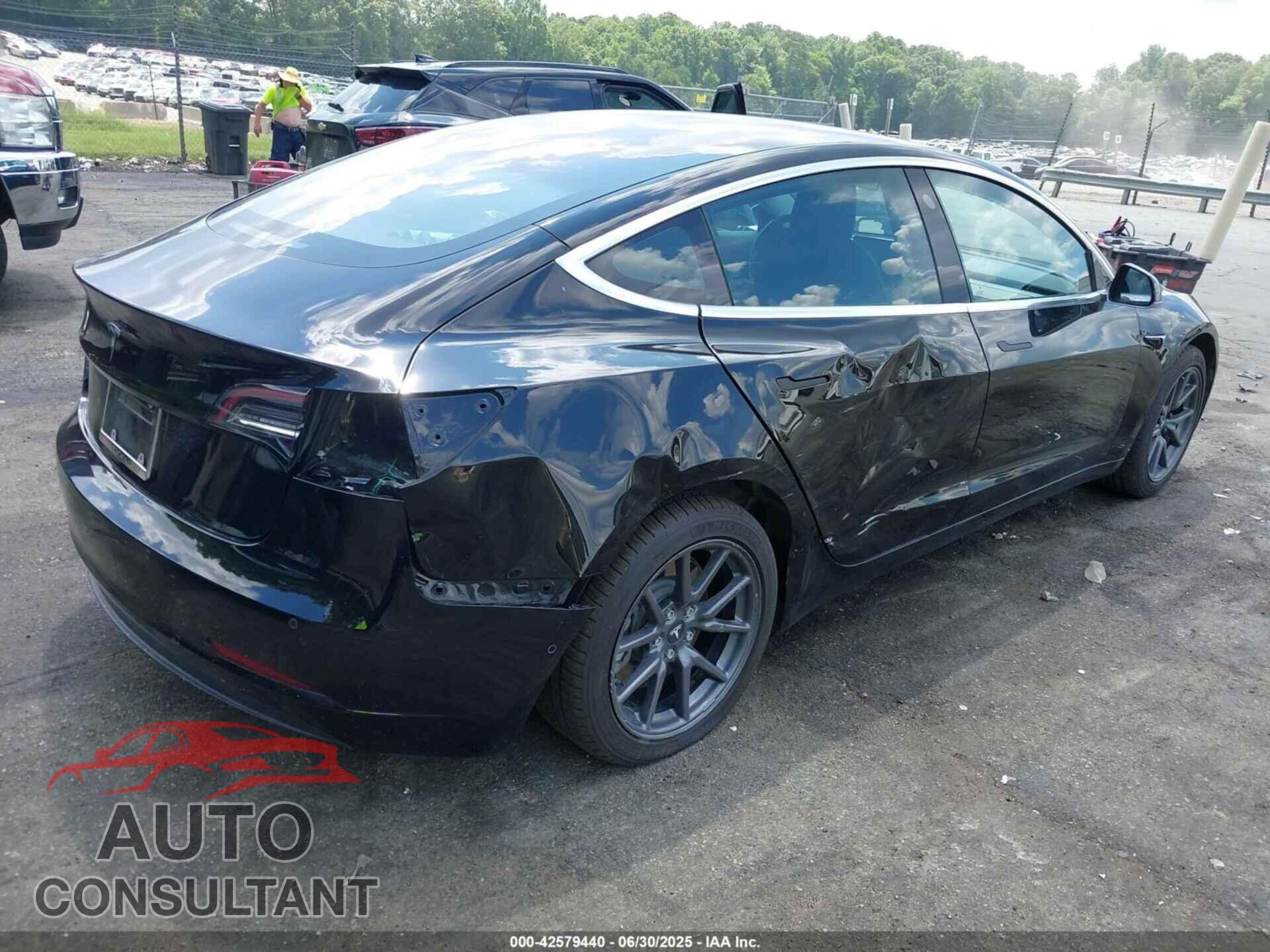 TESLA MODEL 3 2018 - 5YJ3E1EA4JF166045