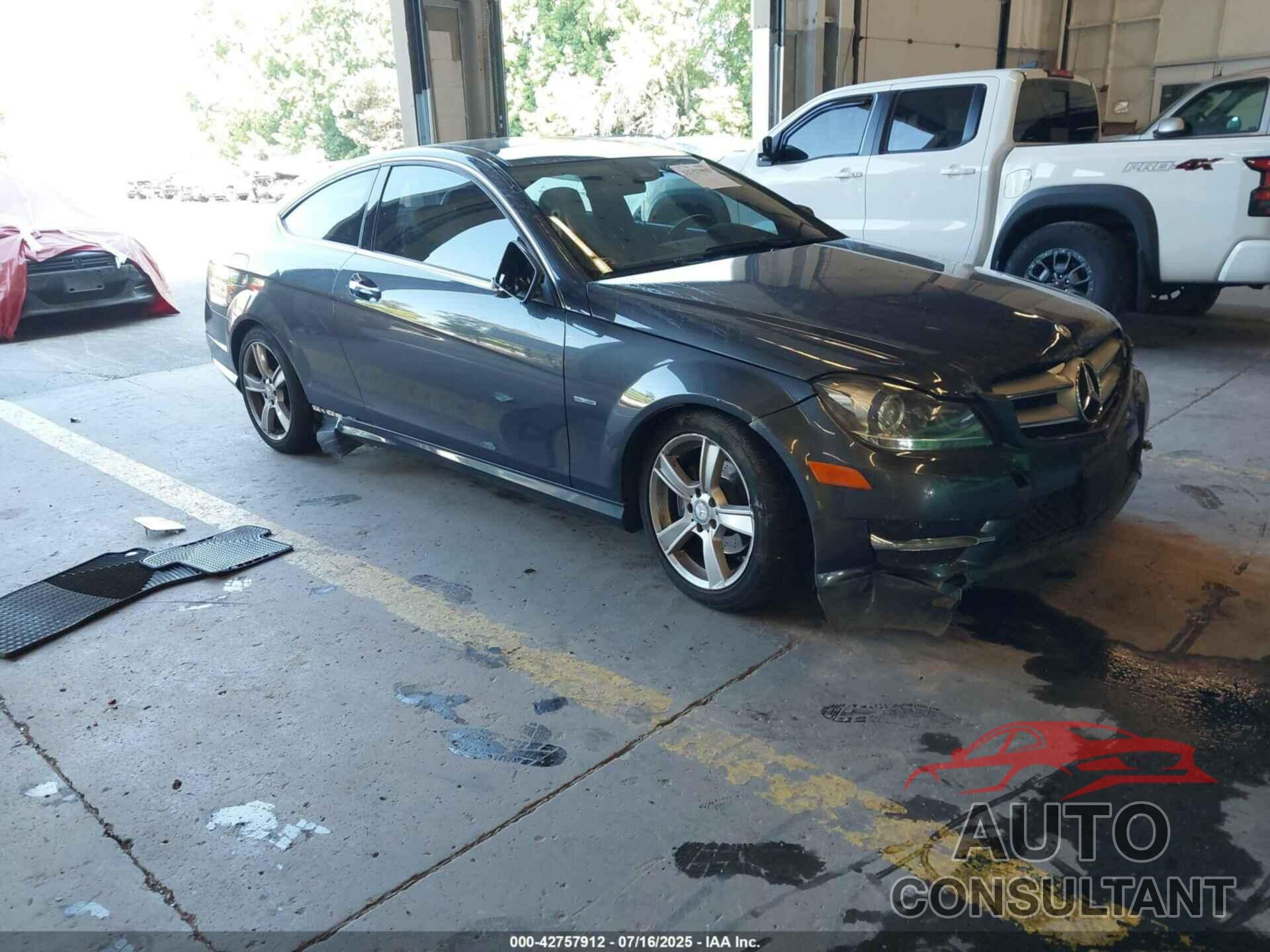 MERCEDES-BENZ C 250 2012 - WDDGJ4HB3CF882720
