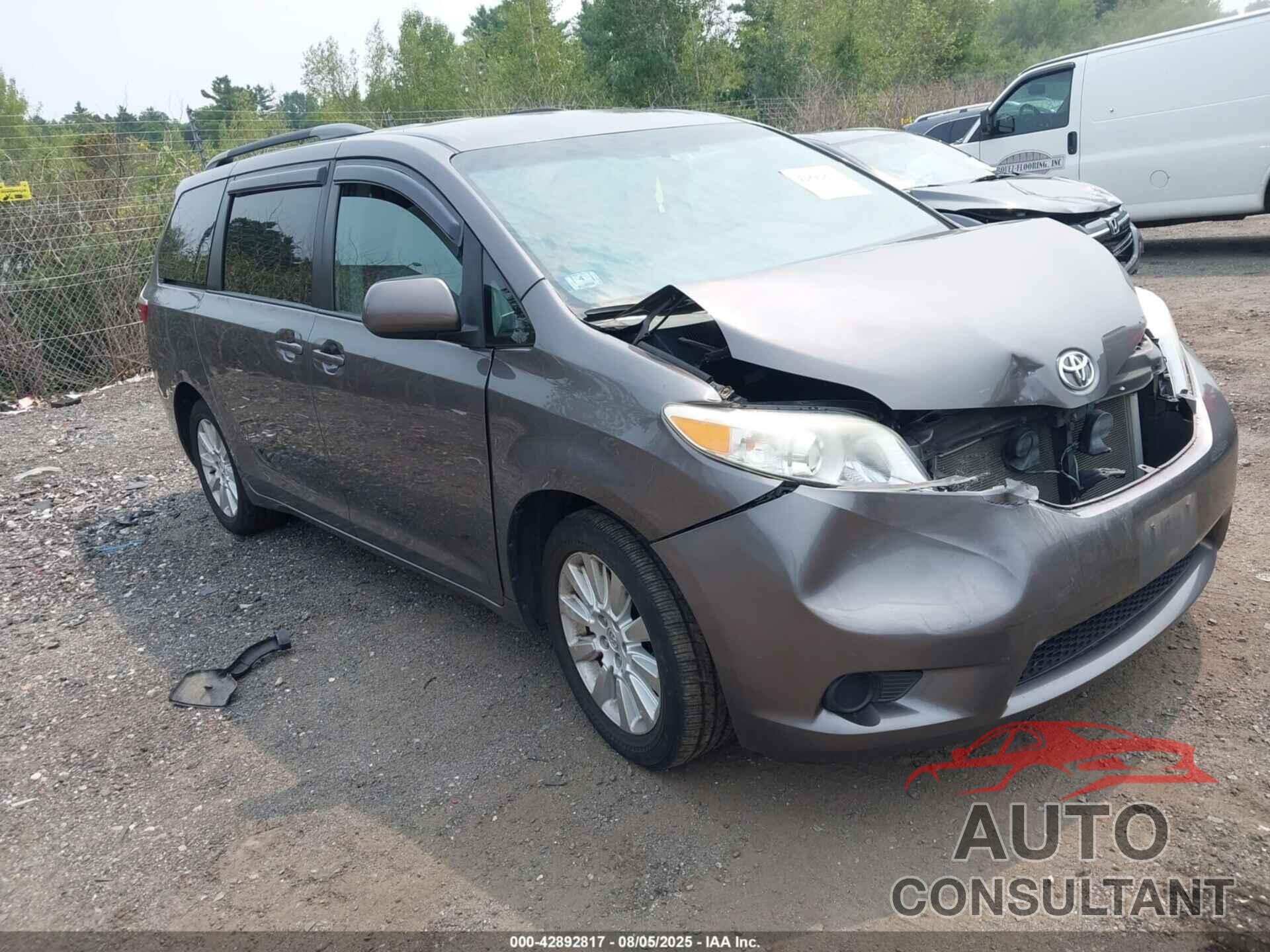 TOYOTA SIENNA 2015 - 5TDJK3DC6FS114868