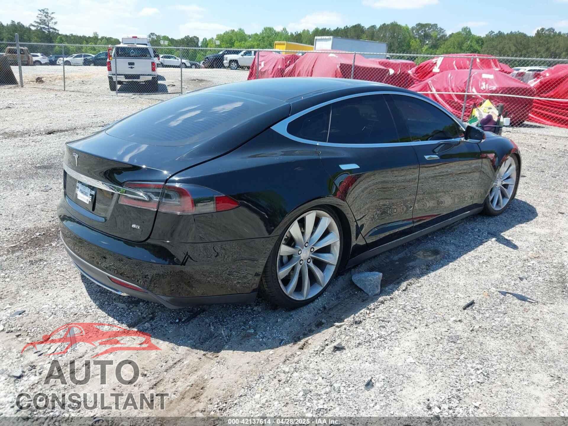 TESLA MODEL S 2013 - 5YJSA1DN9DFP13150