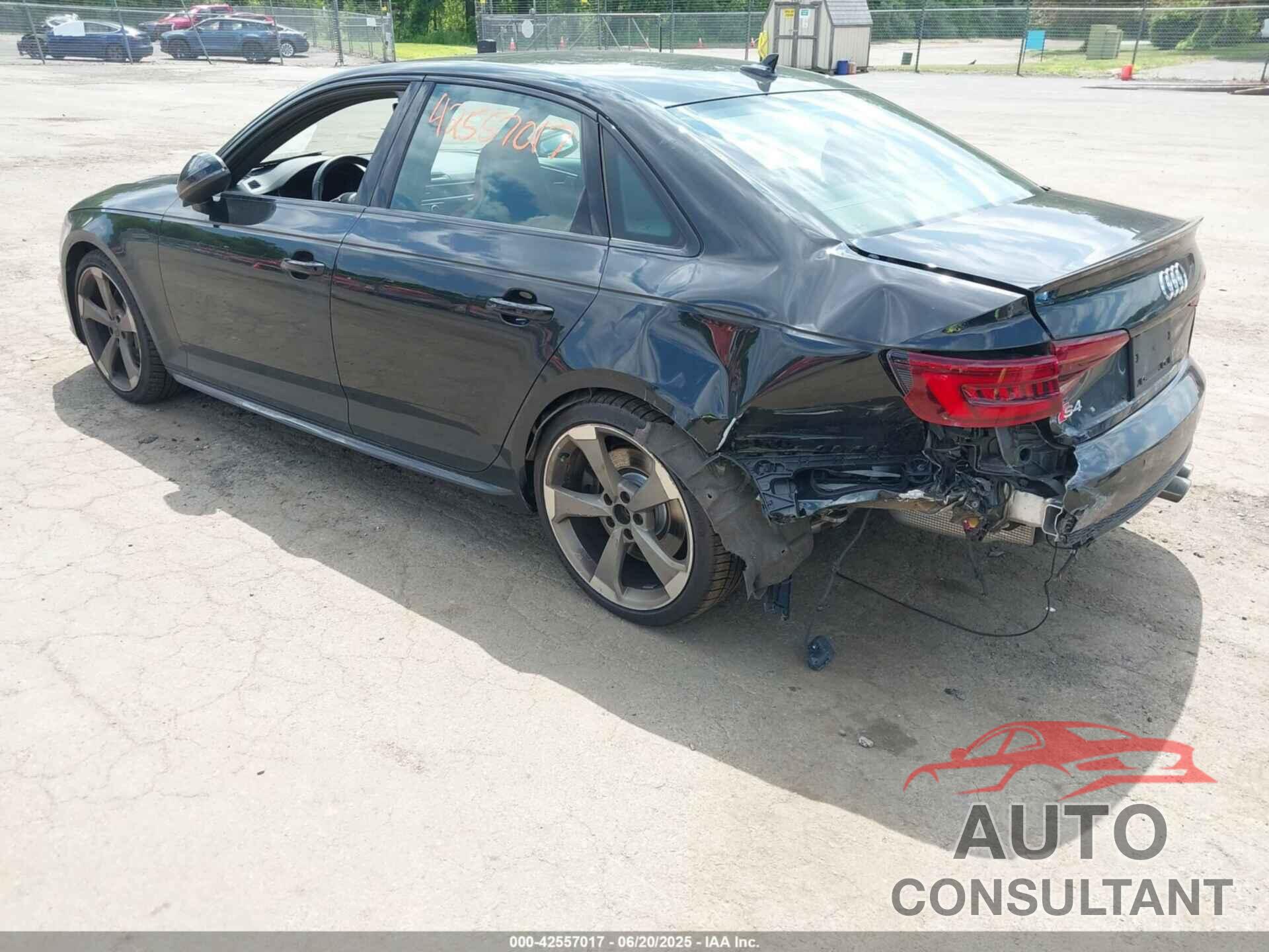 AUDI S4 2019 - WAUB4AF41KA091531