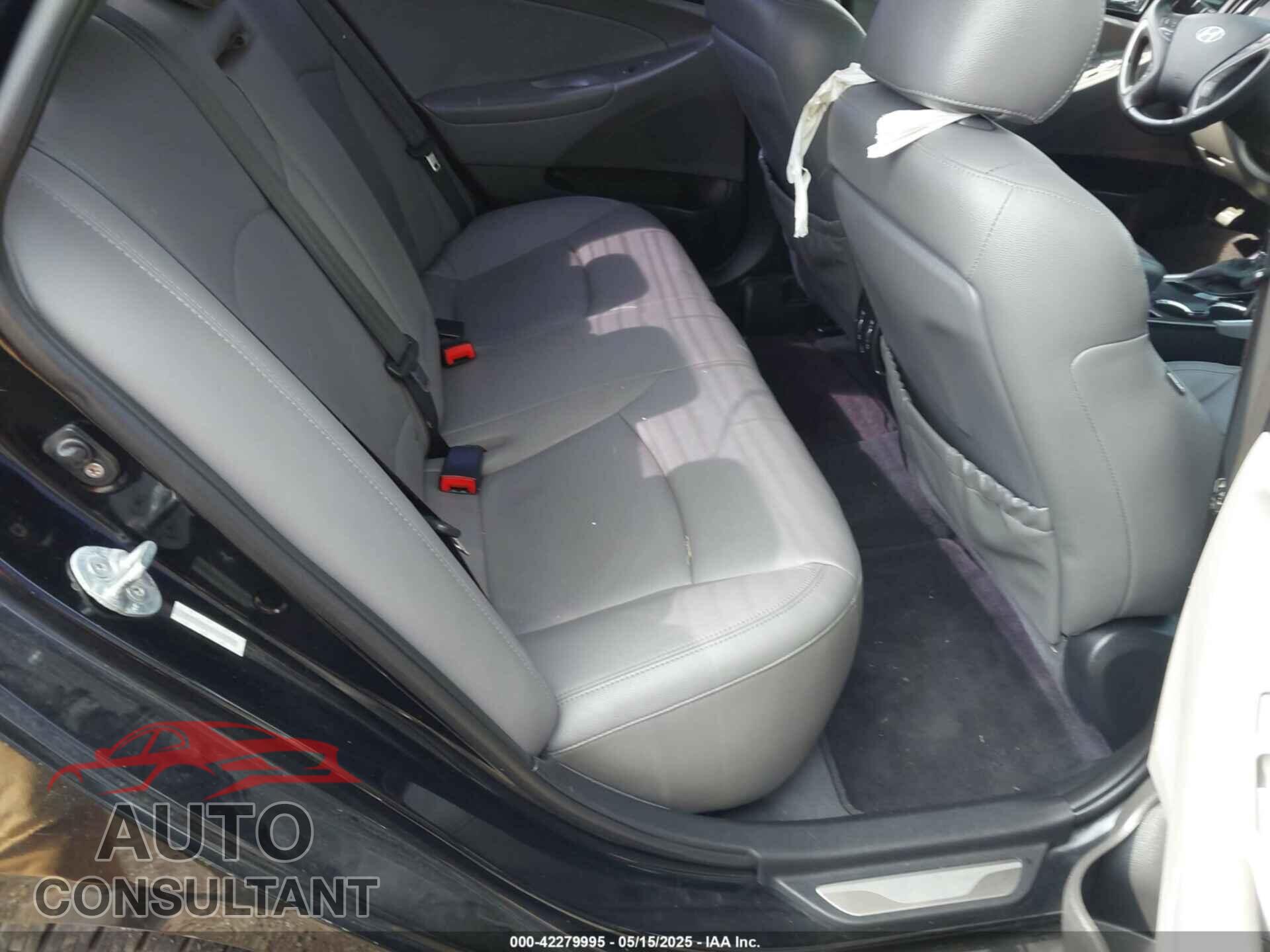 HYUNDAI SONATA 2011 - 5NPEC4AC4BH018357