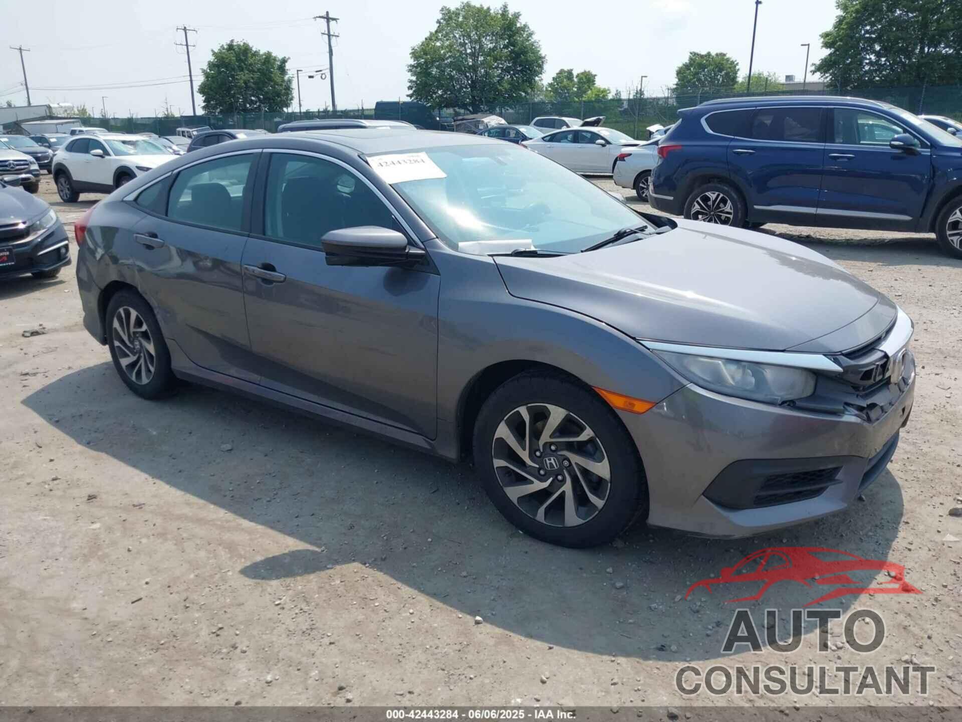 HONDA CIVIC 2018 - 2HGFC2F74JH589988