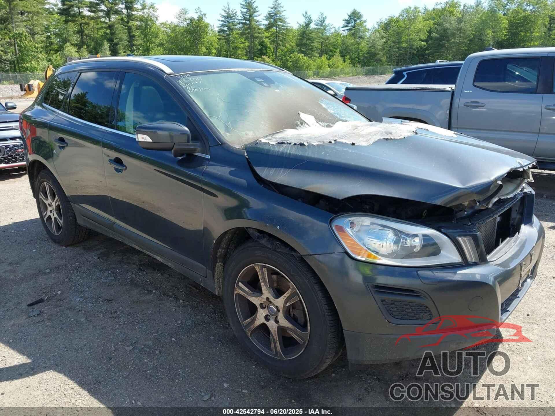 VOLVO XC60 2013 - YV4902DZ5D2370587
