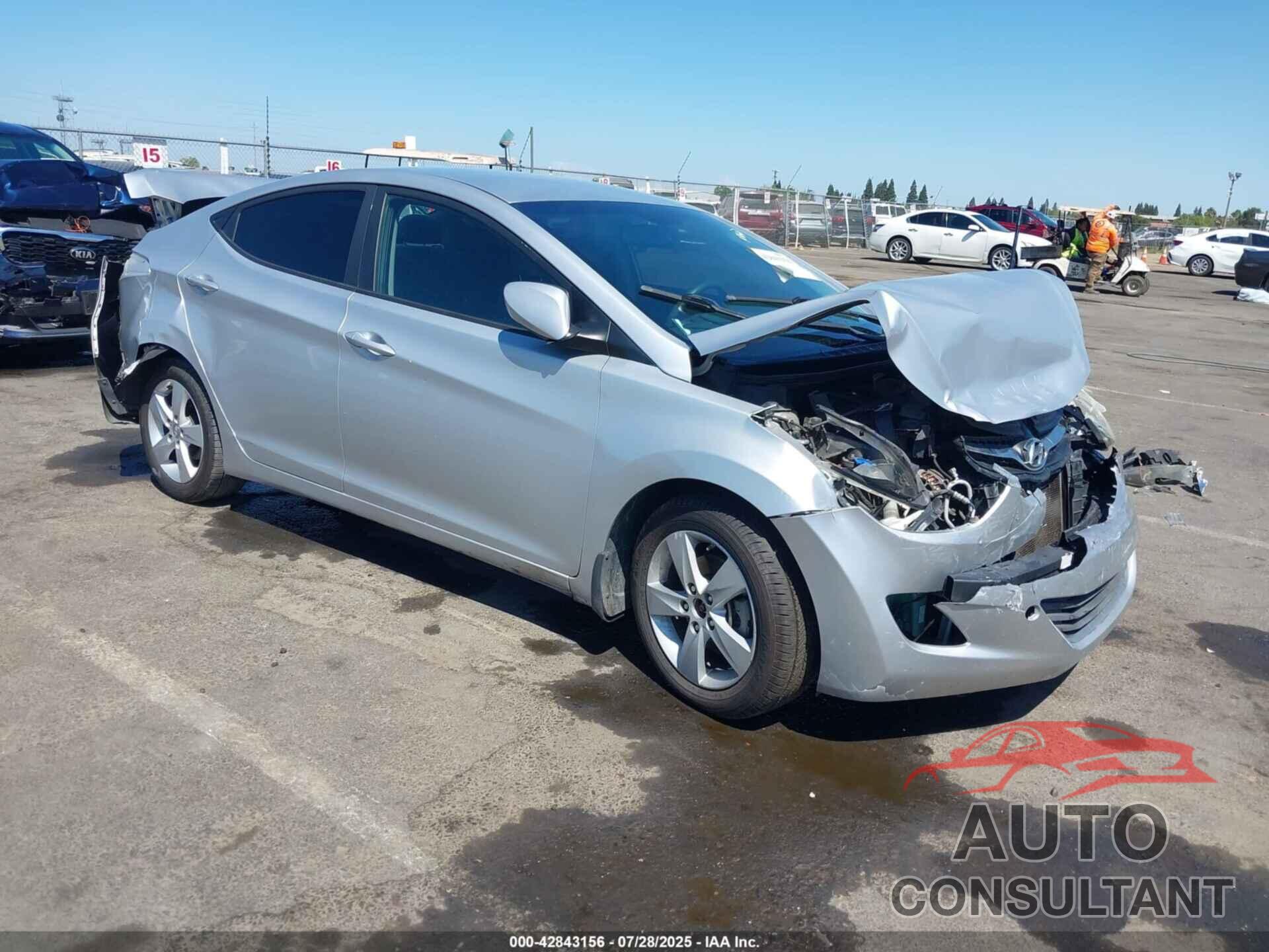 HYUNDAI ELANTRA 2013 - 5NPDH4AE5DH279515