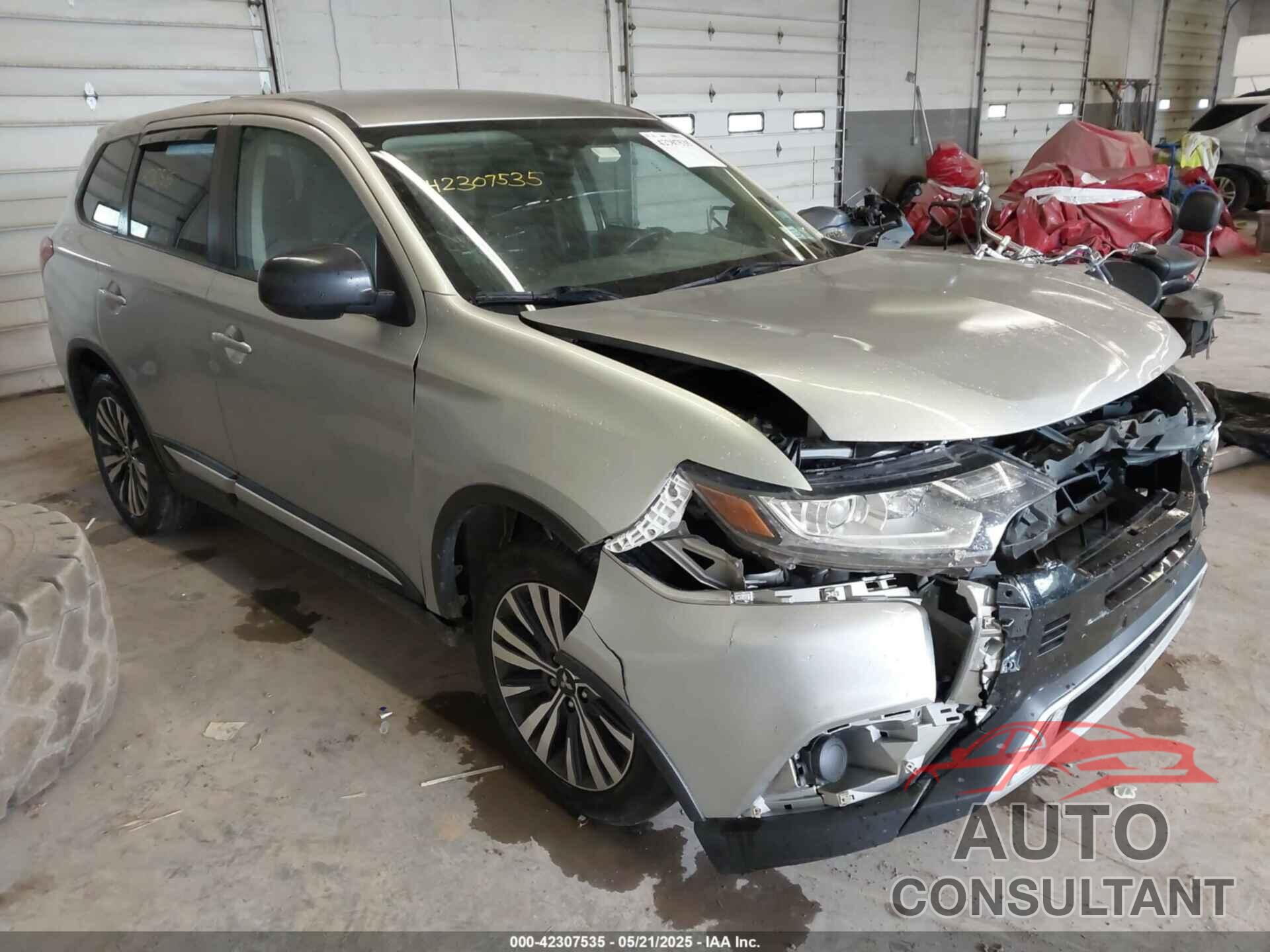 MITSUBISHI OUTLANDER 2020 - JA4AZ3A32LZ045956
