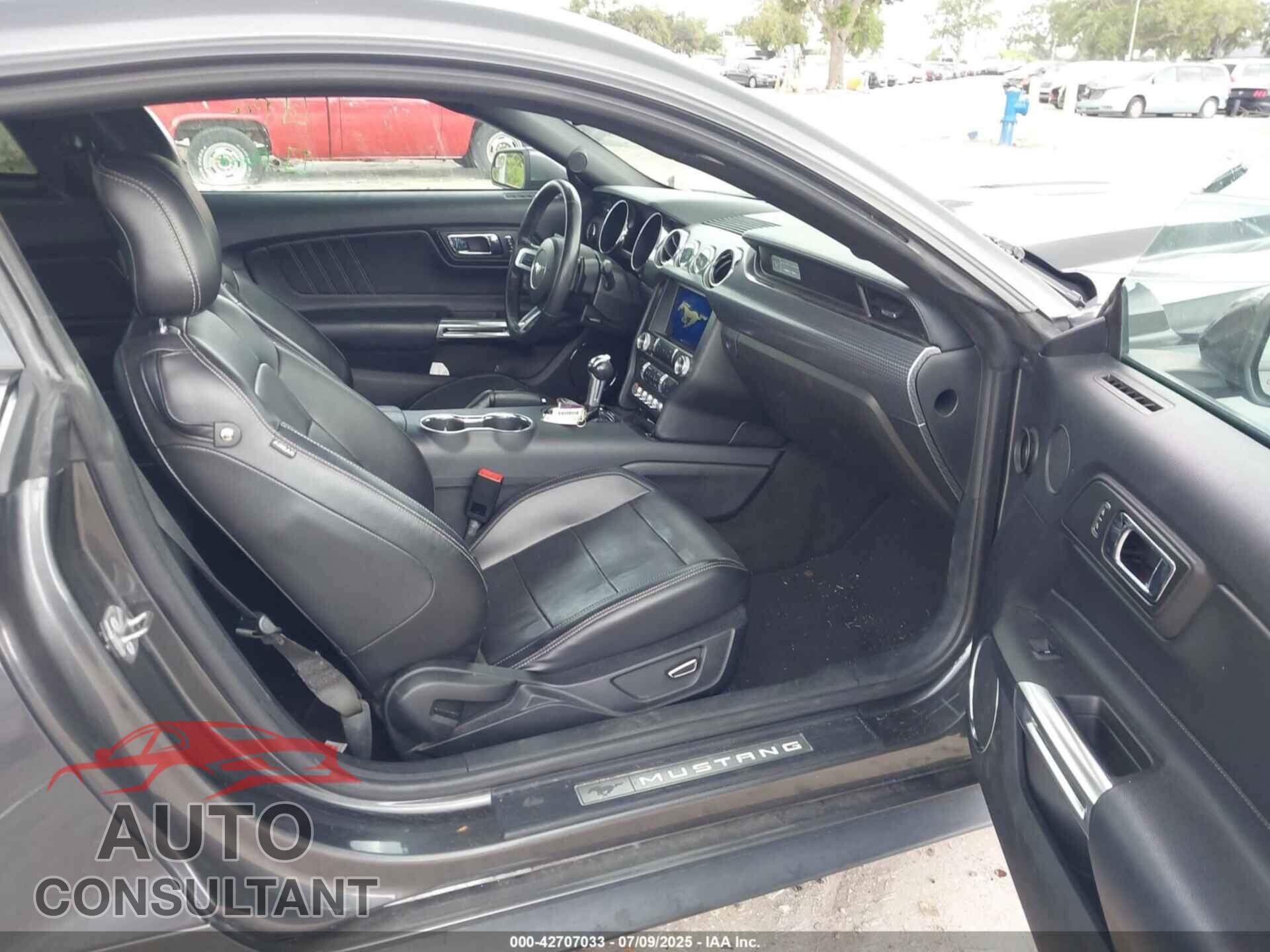 FORD MUSTANG 2017 - 1FA6P8TH8H5356836