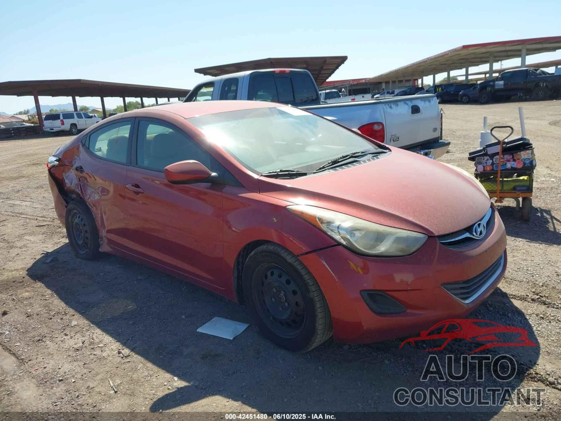 HYUNDAI ELANTRA 2013 - 5NPDH4AE7DH212382