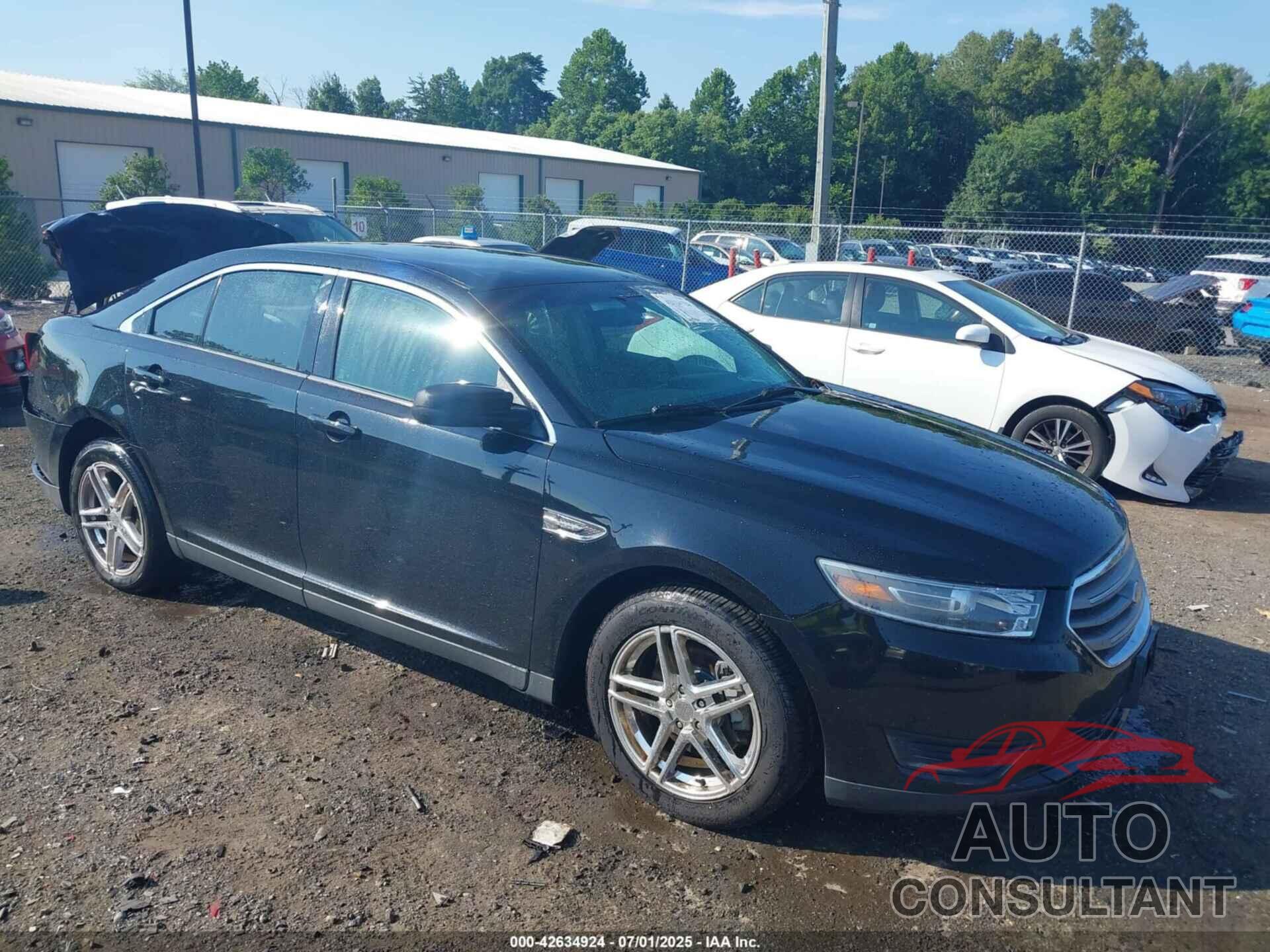 FORD TAURUS 2018 - 1FAHP2D88JG119441